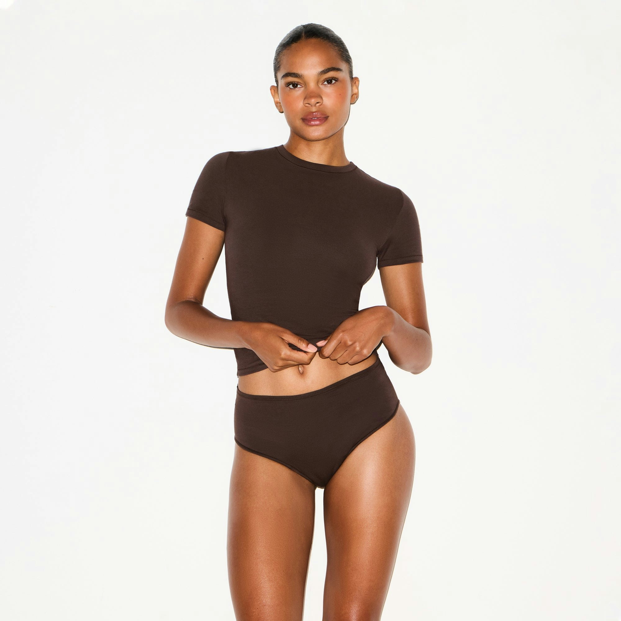 PERIOD PANTIES BRIEF | ESPRESSO ON A MODEL SIDE VIEW @ | FOCUS: 0.0, 1.0, 0.9