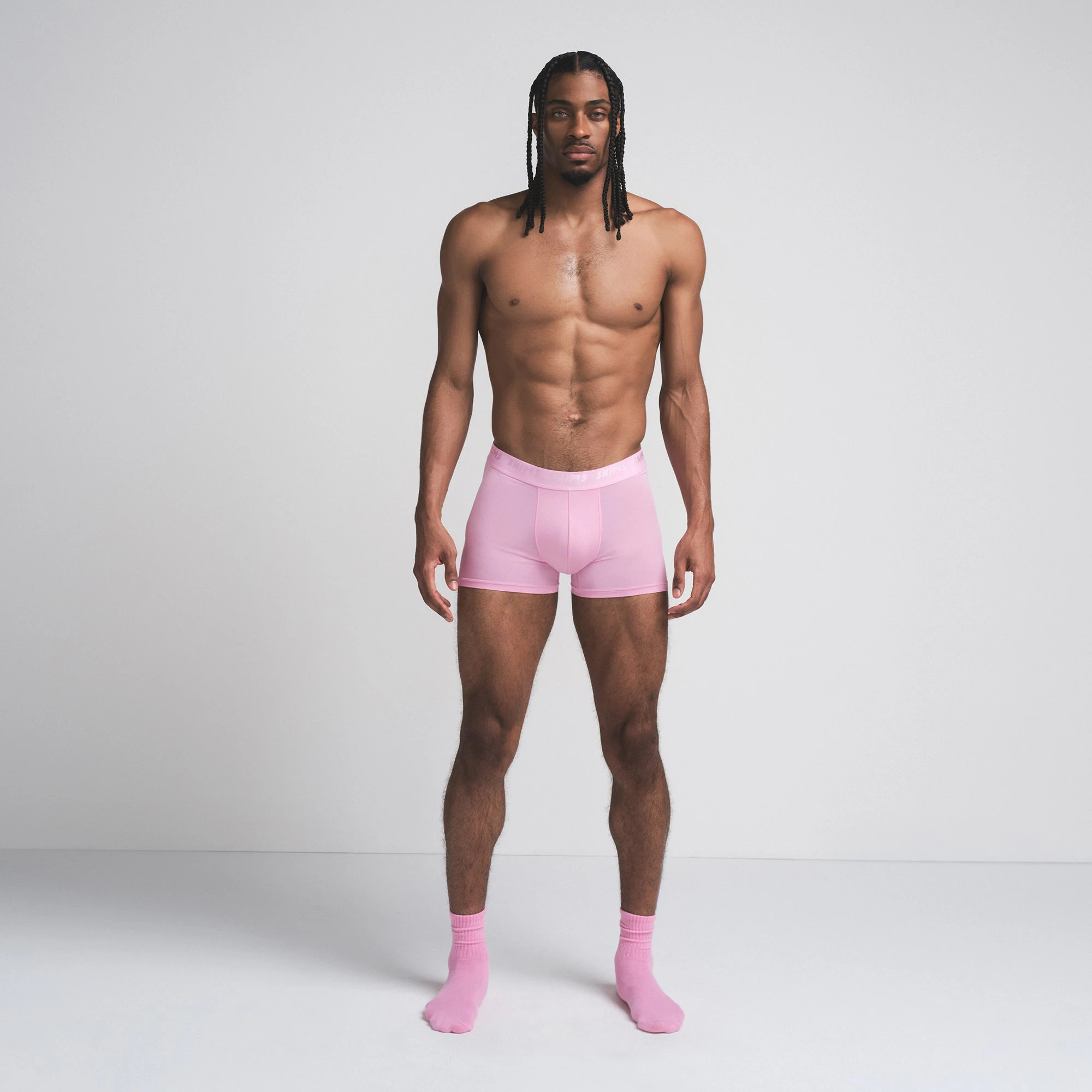 SKIMS STRETCH MENS 3" BOXER BRIEF 3-PACK | BUBBLEGUM MIRROR MULTI ON A MODEL FRONT VIEW | FOCUS: 0.0, 1.0, 0.9