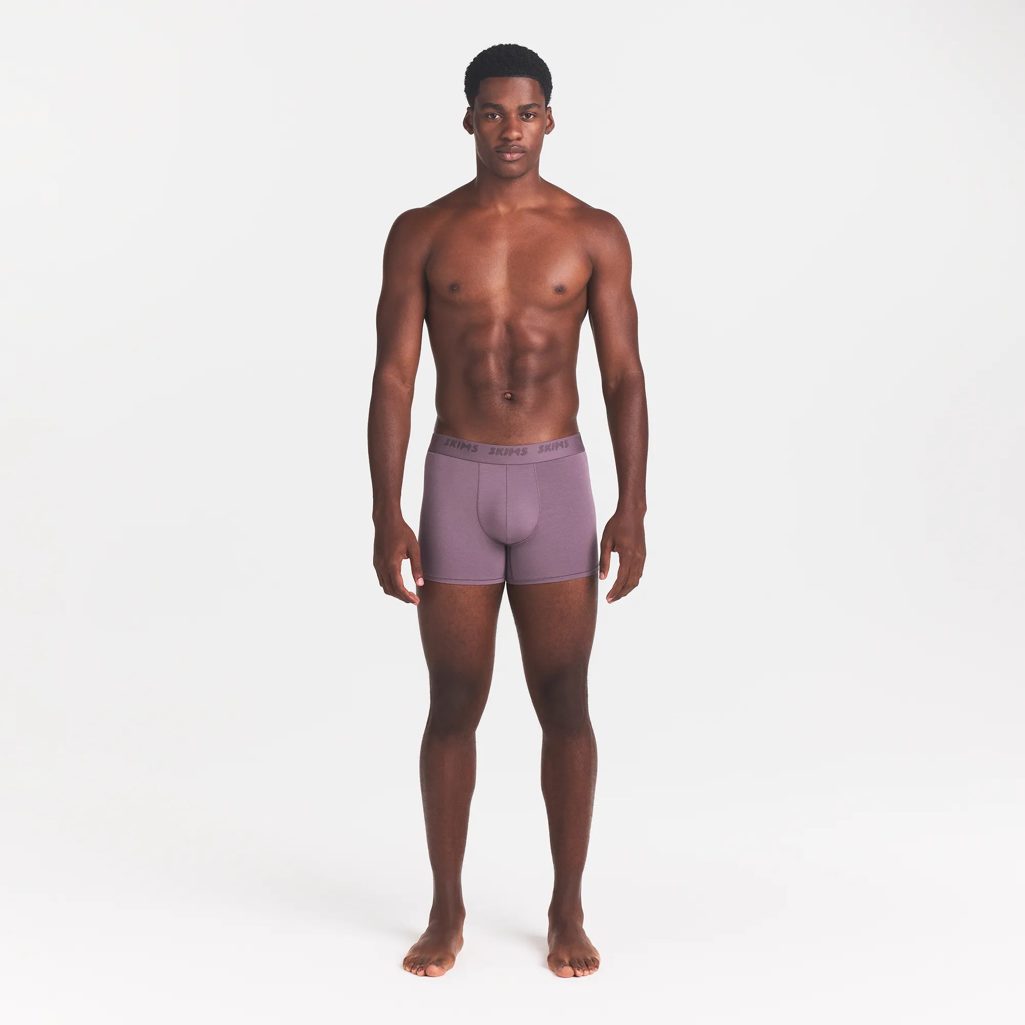 SKIMS STRETCH MENS 3" BOXER BRIEF 3-PACK | IRIS HEATHER MULTI ON A MODEL FRONT VIEW@ | FOCUS: 0.0, 1.0, 0.9