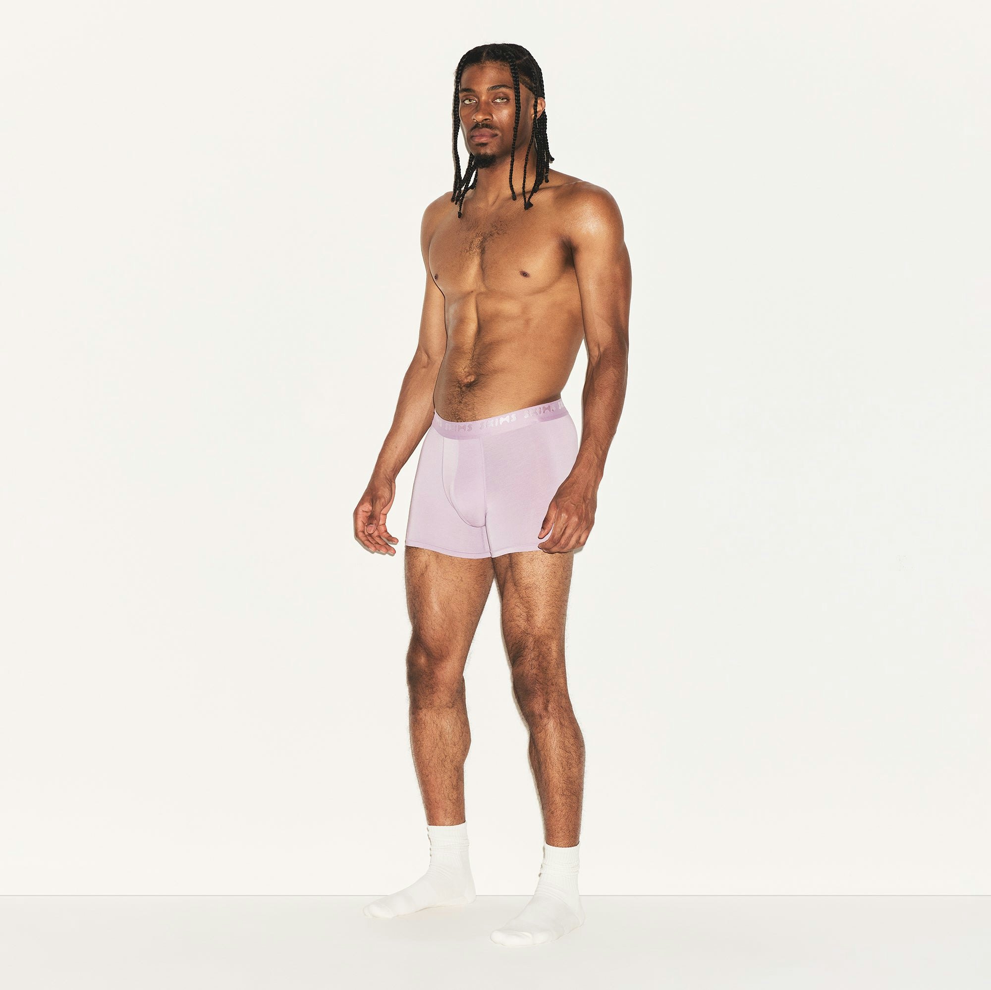 SKIMS STRETCH MENS 3 INCH BOXER BRIEF 3-PACK  | MELROSE MULTI ON A MODEL SIDE VIEW | FOCUS: 0.0, 1.0, 0.9