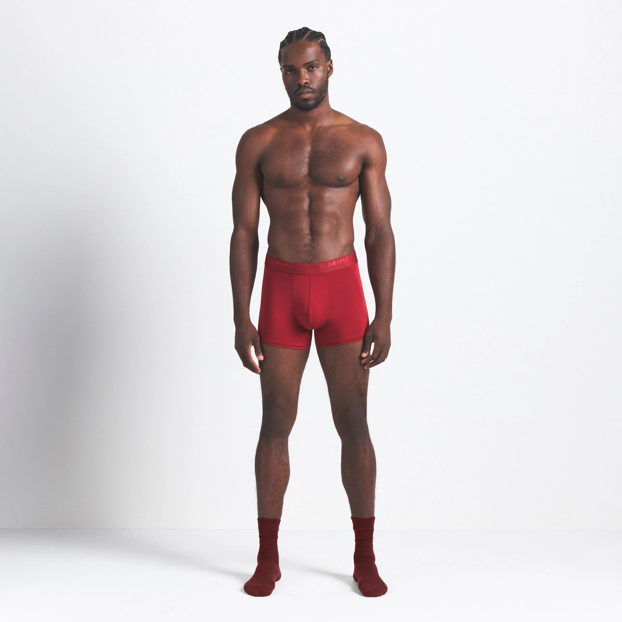 SKIMS STRETCH MENS 3" BOXER BRIEF 3-PACK | WOOD MULTI ON A MODEL FRONT VIEW @ | FOCUS: 0.0, 1.0, 0.9