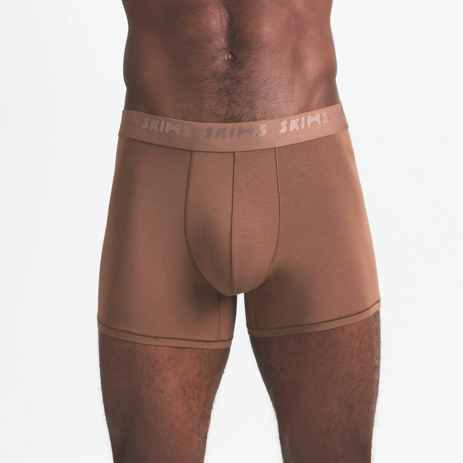 SKIMS STRETCH MENS 3" BOXER BRIEF 3-PACK | WOOD MULTI ON A MODEL SIDE VIEW @ | FOCUS: 0.0, 1.0, 0.9