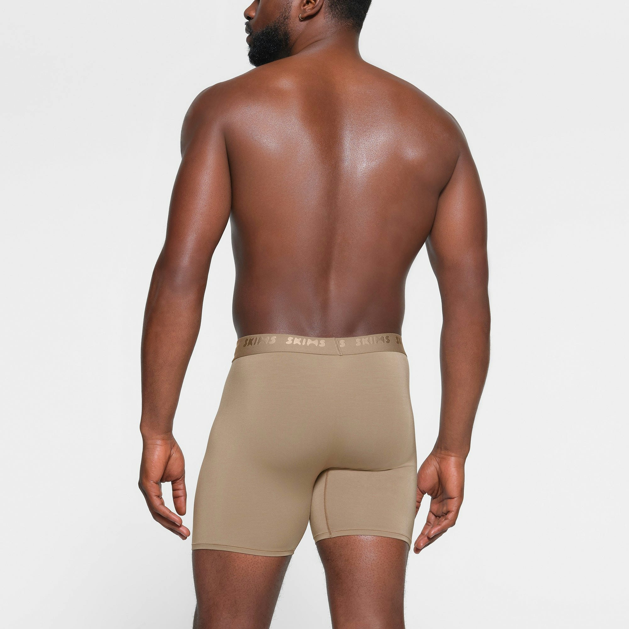 SKIMS STRETCH MENS 5" BOXER BRIEF 3-PACK | DESERT MULTI ON A MODEL BACK VIEW