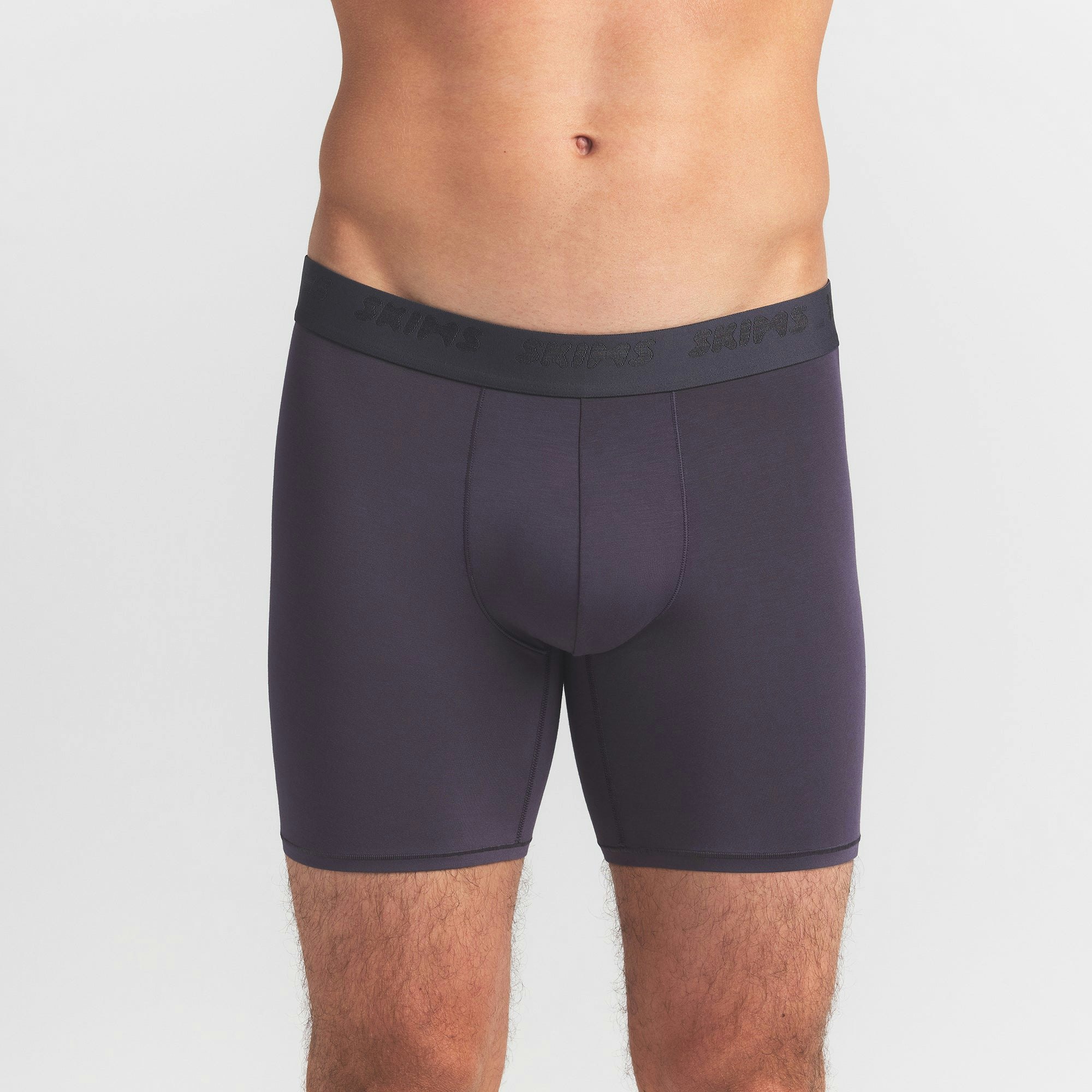 SKIMS STRETCH MENS 5" BOXER BRIEF 3-PACK | RAVEN MULTI ON A MODEL FRONT VIEW @ | FOCUS: 0.0, 1.0, 0.9