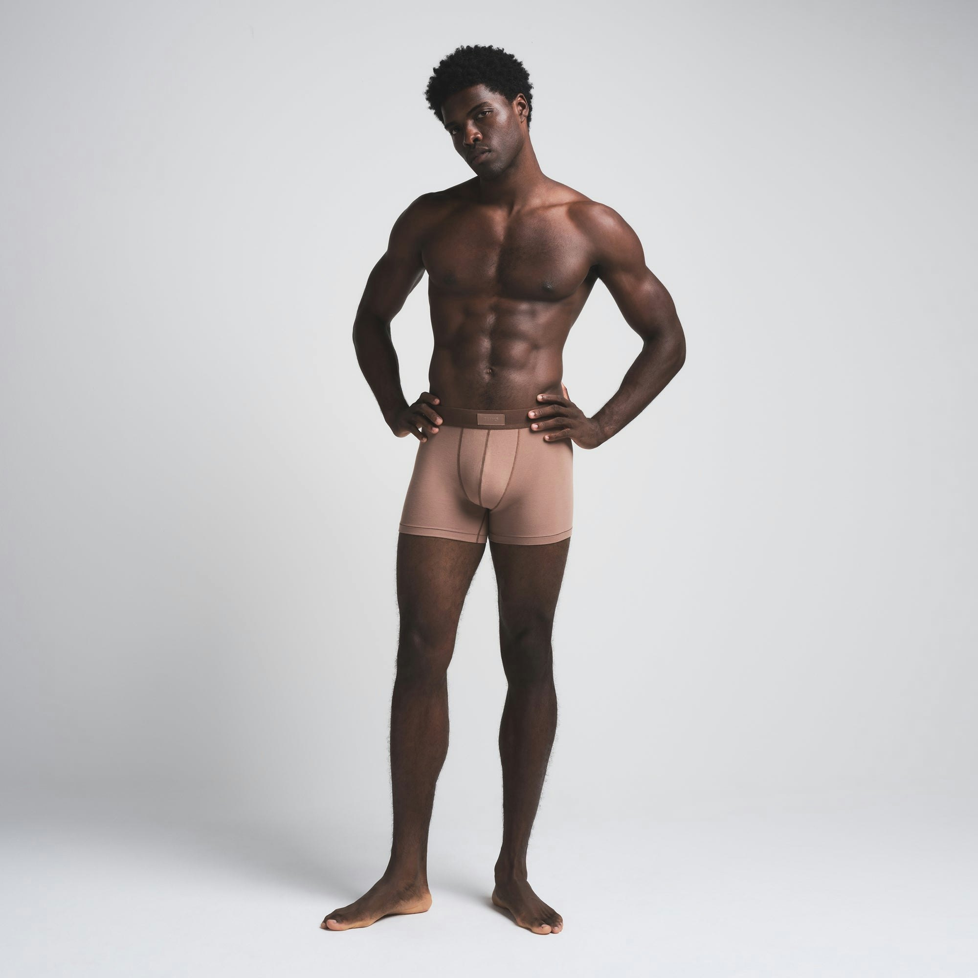 SKIMS COTTON MENS 3" BOXER BRIEF 3-PACK | AGATE MULTI (MENS BOXERS) ON A MODEL FRONT VIEW