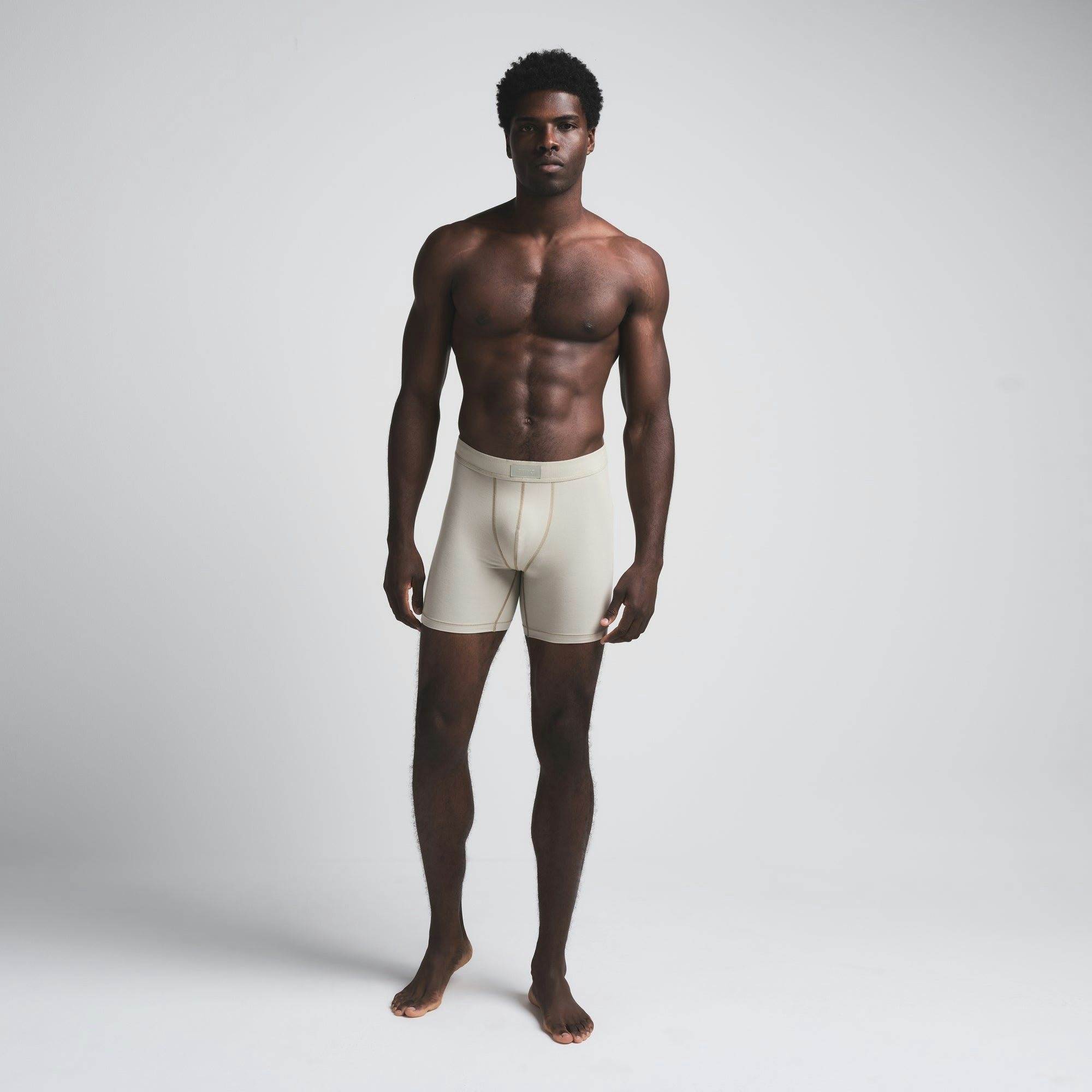 SKIMS COTTON MENS 5" BOXER BRIEF 3-PACK | AGATE MULTI ON A MODEL FRONT VIEW | FOCUS: 0.0, 1.0, 0.9