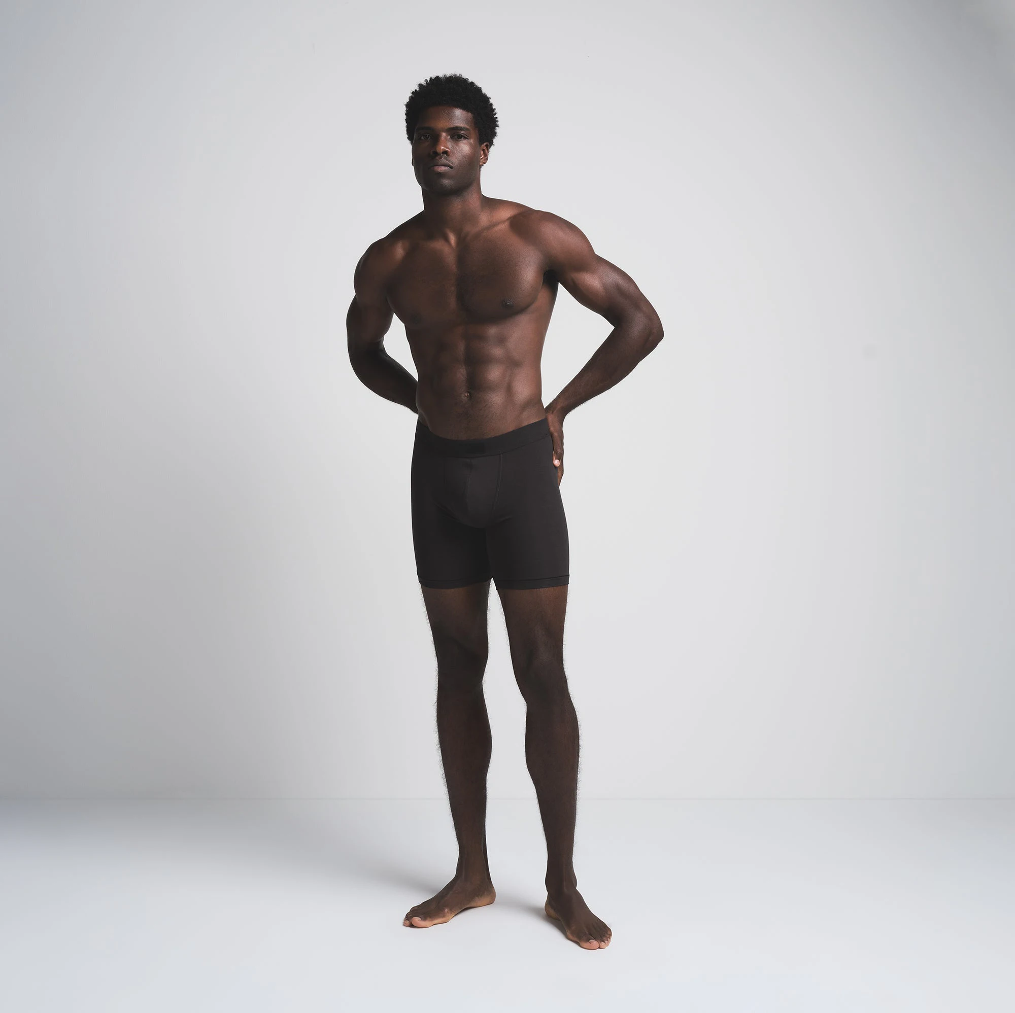 SKIMS COTTON MENS 5" BOXER BRIEF 3-PACK | MERLOT MULTI ON A MODEL FRONT VIEW