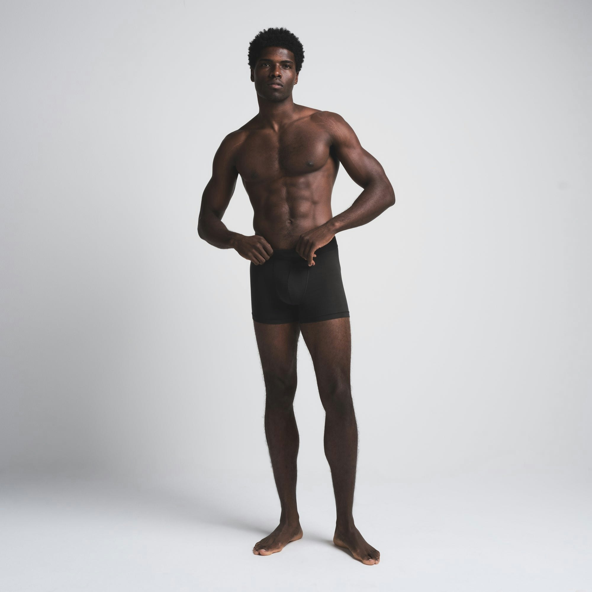 SKIMS COTTON MENS 3" BOXER BRIEF 5-PACK | HEATHER MULTI (MENS BOXERS) ON A MODEL FRONT VIEW