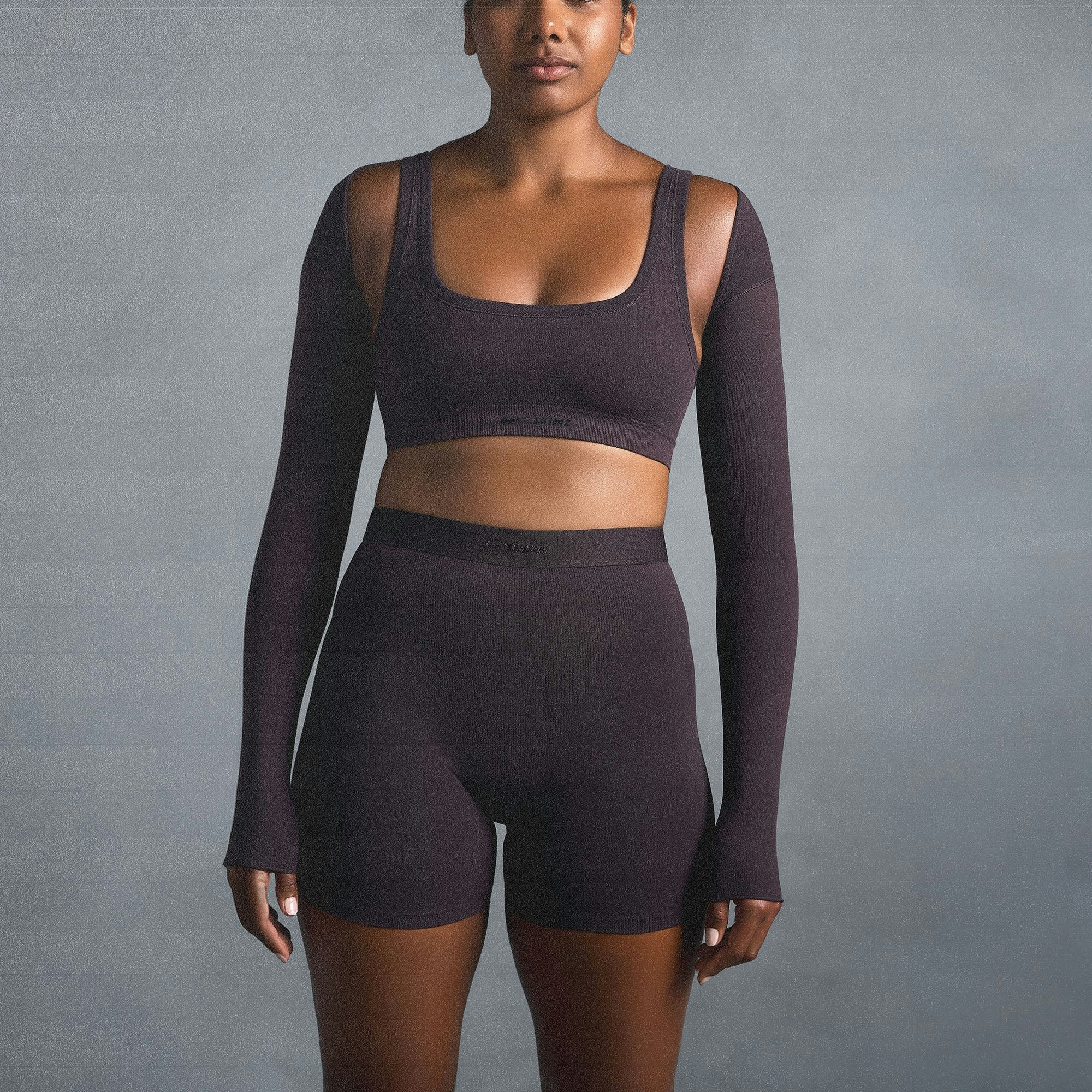 NikeSKIMS VINTAGE SEAMLESS 5" SHORT | PHOENIX ON A MODEL SIDE VIEW @ | FOCUS: 0.0, 1.0, 0.9