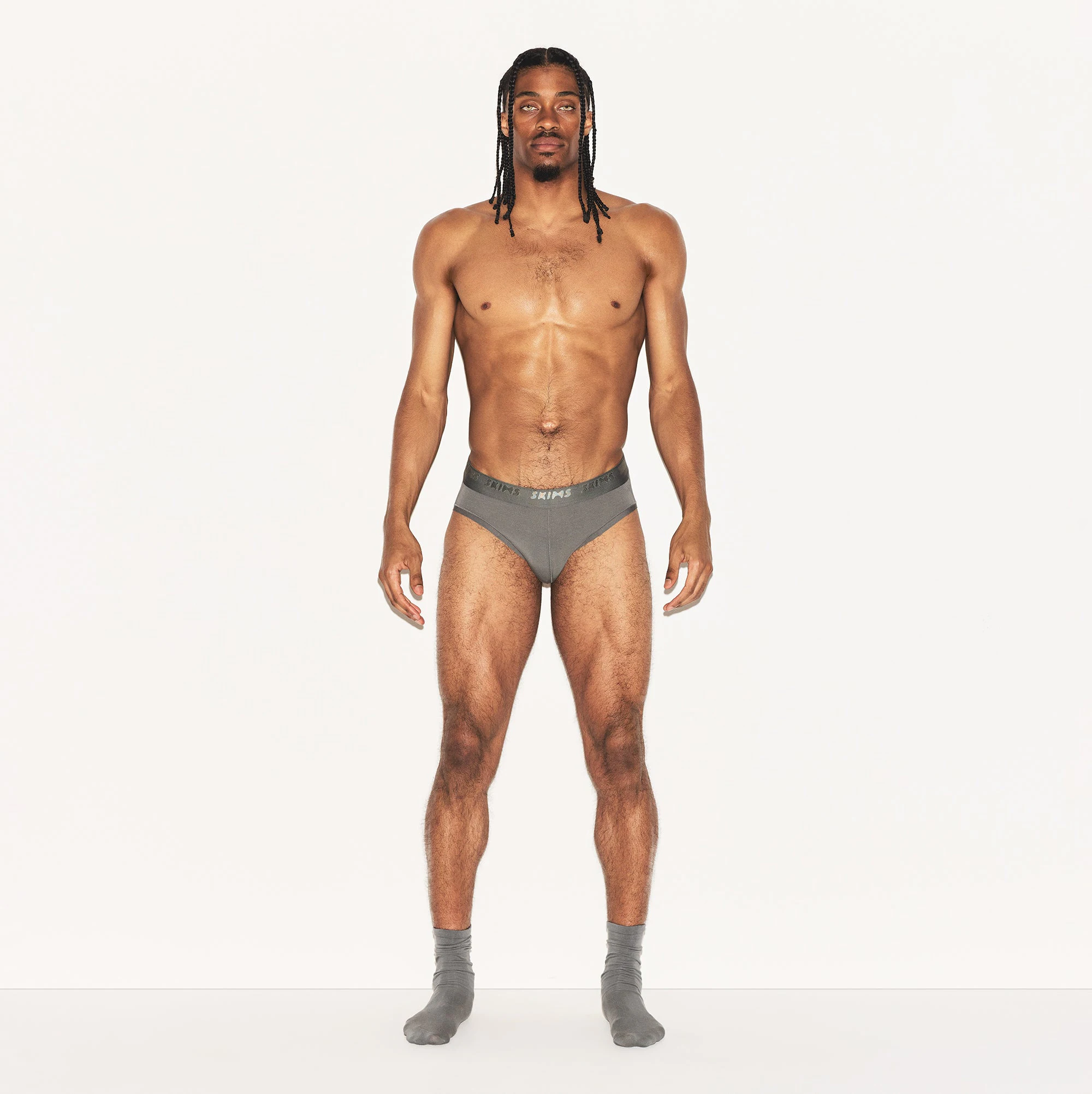 SKIMS STRETCH MENS BRIEF 3-PACK  | MELROSE MULTI ON A MODEL FRONT VIEW | FOCUS: 0.0, 1.0, 0.9
