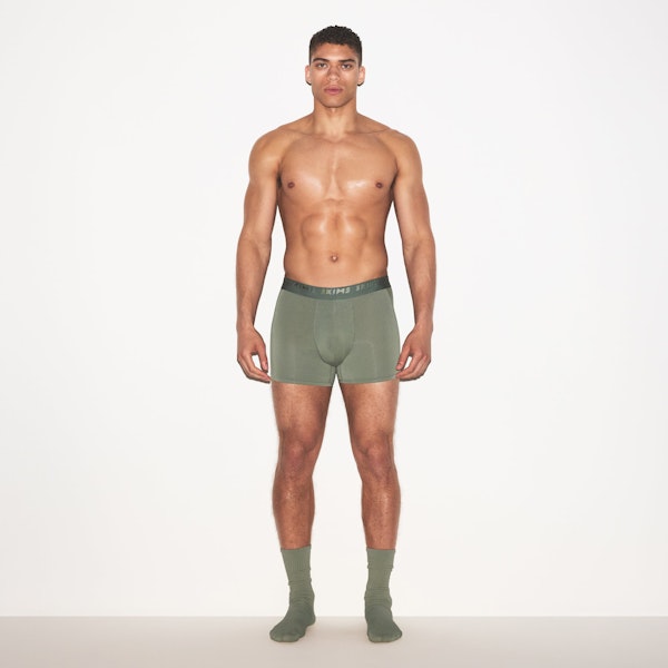 SKIMS STRETCH MENS 3" BOXER BRIEF | LAUREL ON A MODEL FRONT VIEW | FOCUS: 0.0, 1.0, 0.9