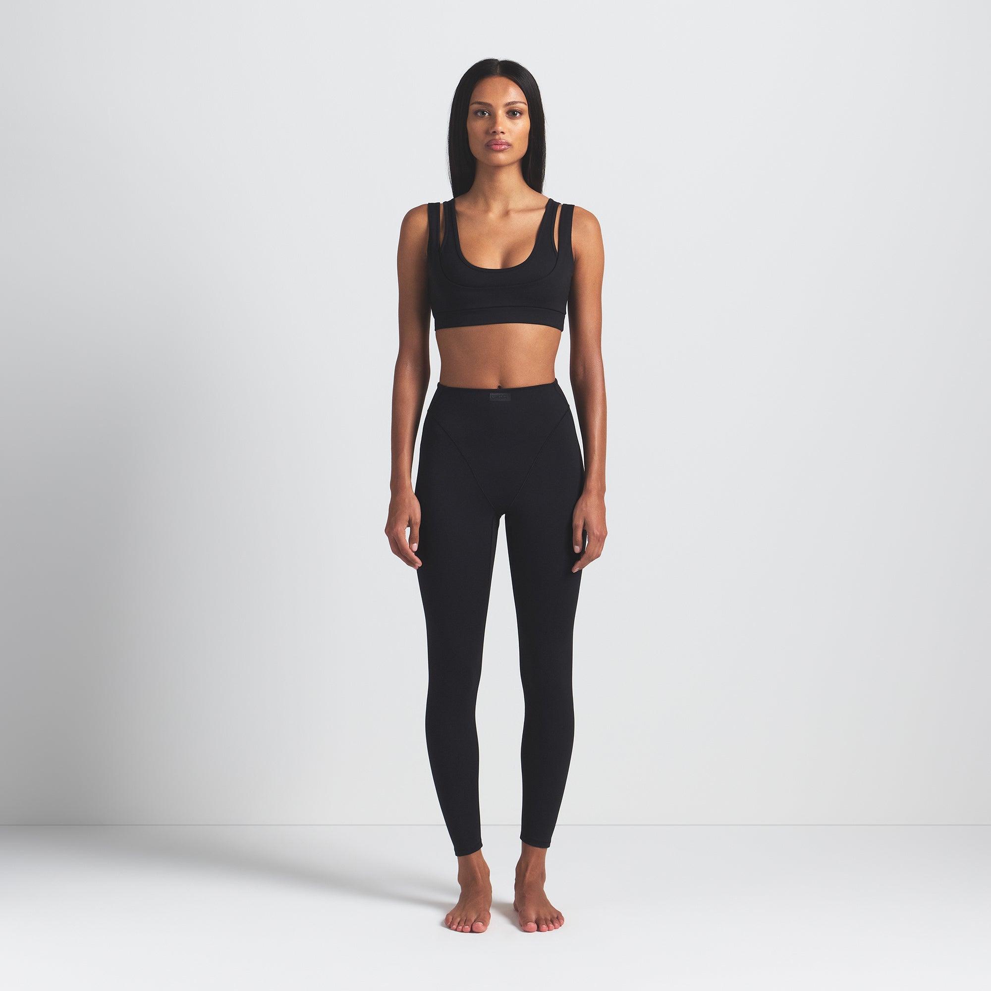 NikeSKIMS MATTE V-LINE 26