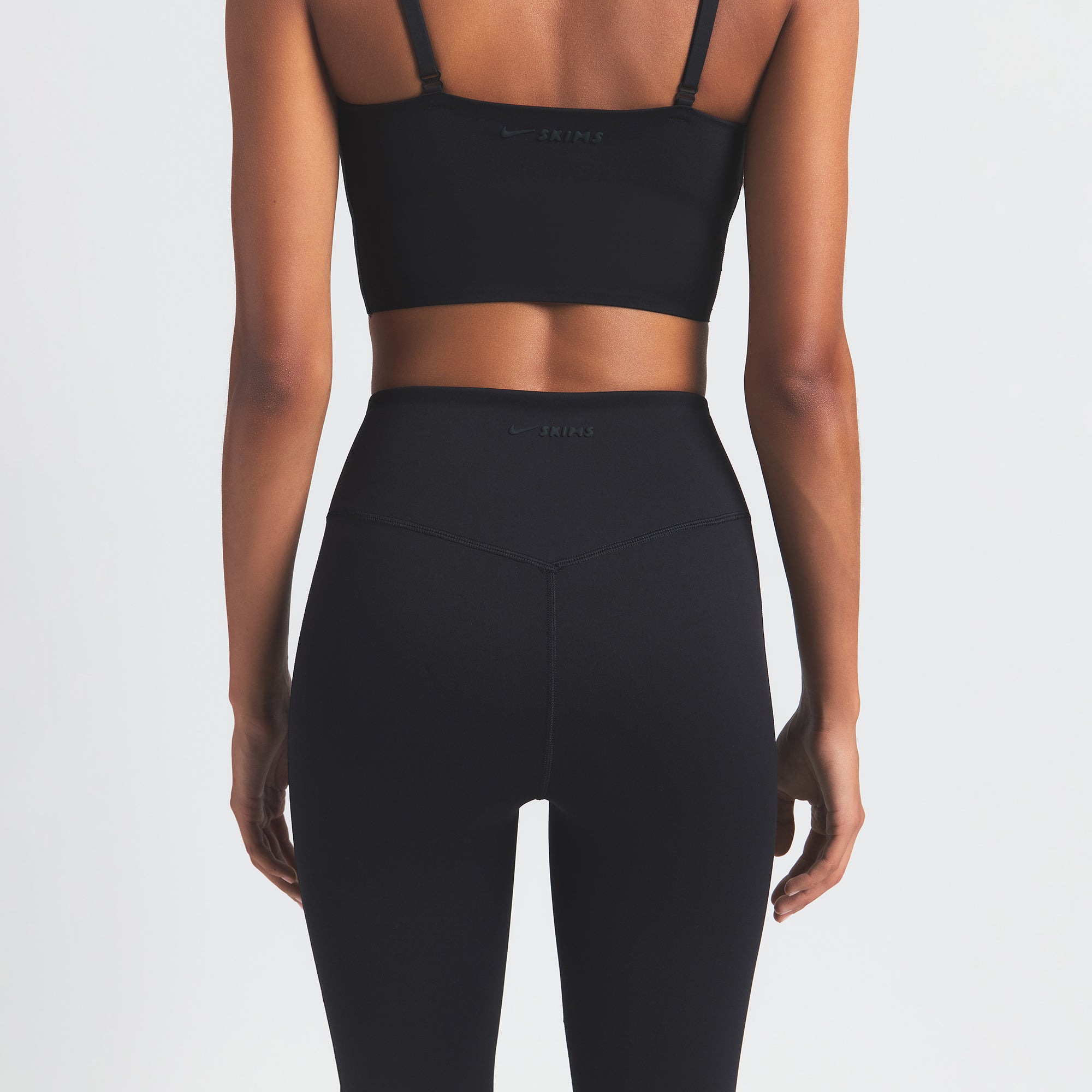 NikeSKIMS MATTE SLIM FLARE LEGGING | OBSIDIAN | SKIMS