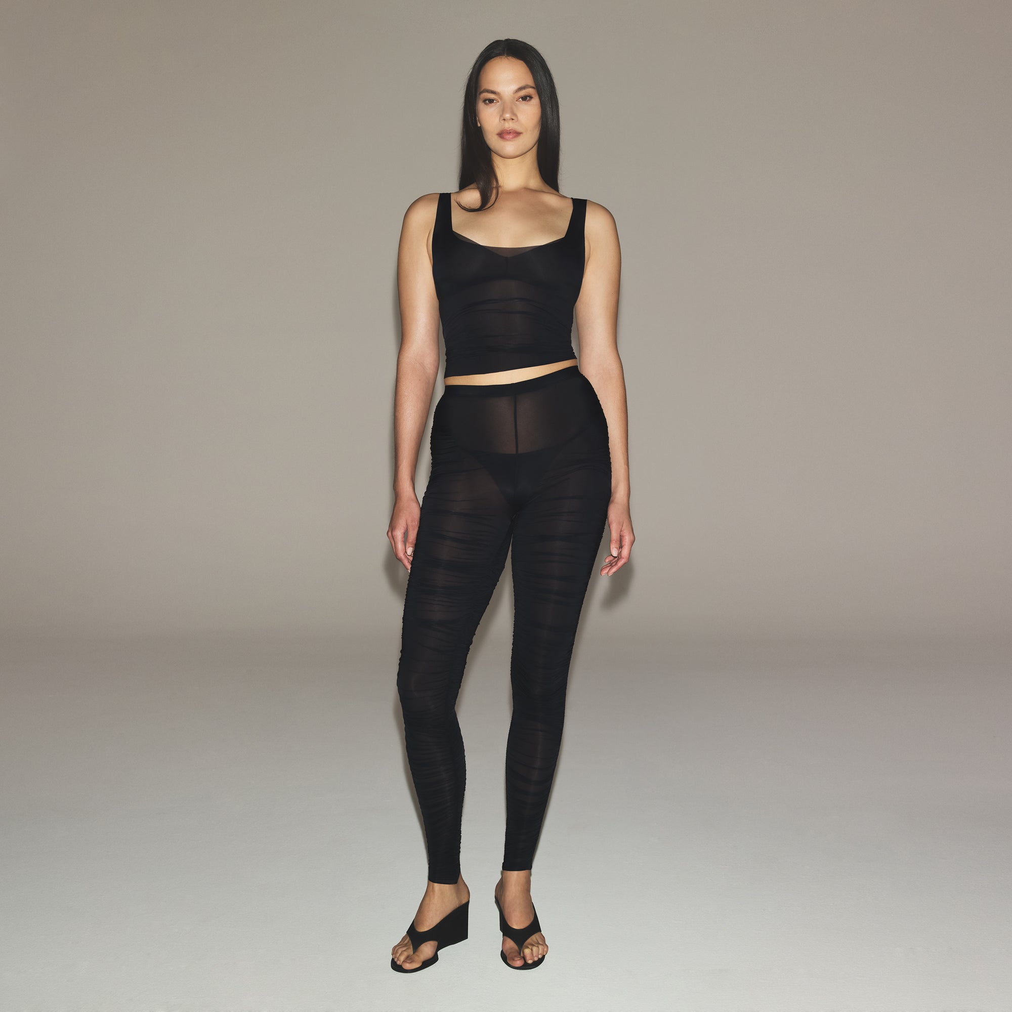SKIMS-LOUNGEWEAR-BO-LEG-8987W-