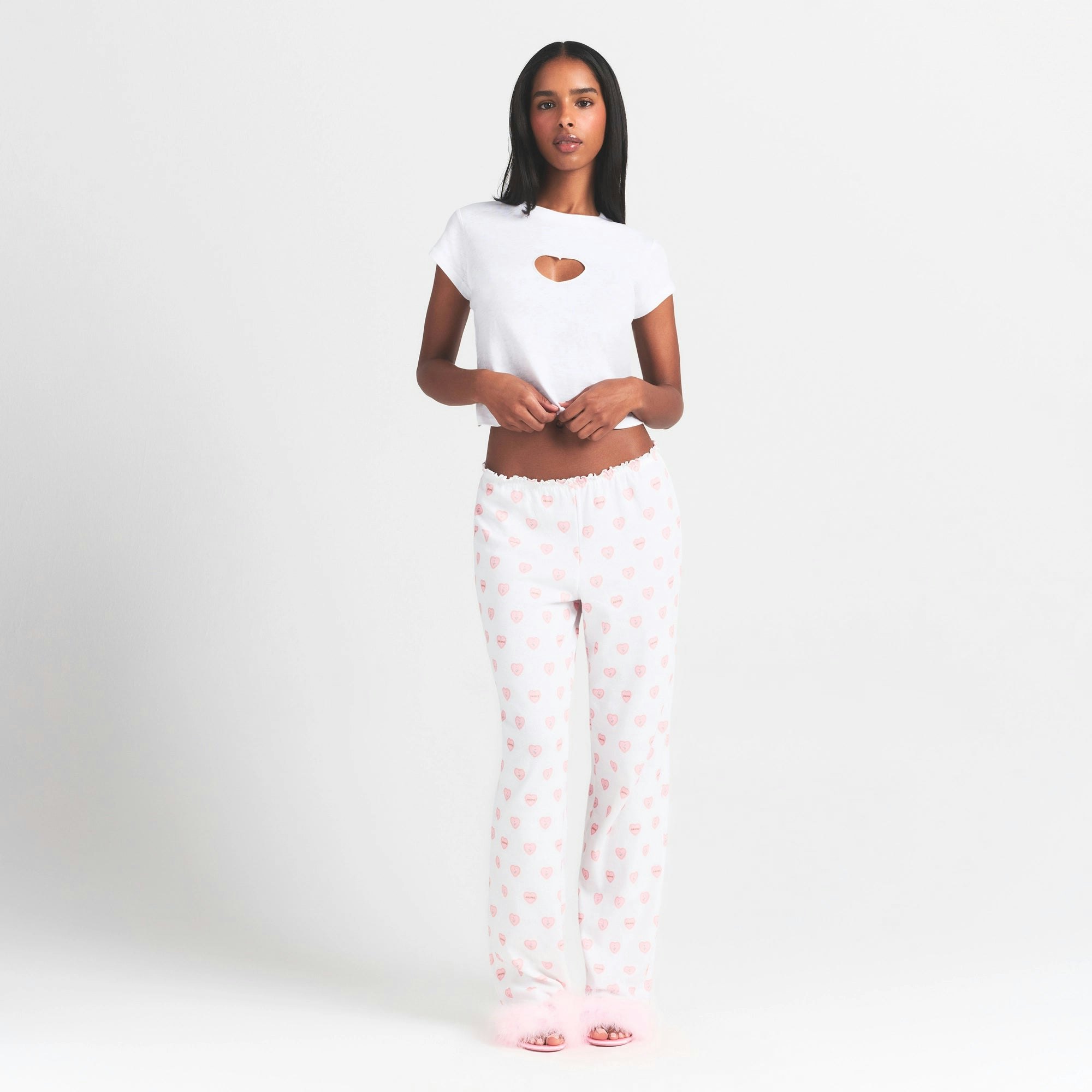 LOGO POINTELLE STRAIGHT LEG PANT | SNOW LACE HEARTS ON A MODEL FRONT VIEW @ | FOCUS: 0.0, 1.0, 0.9