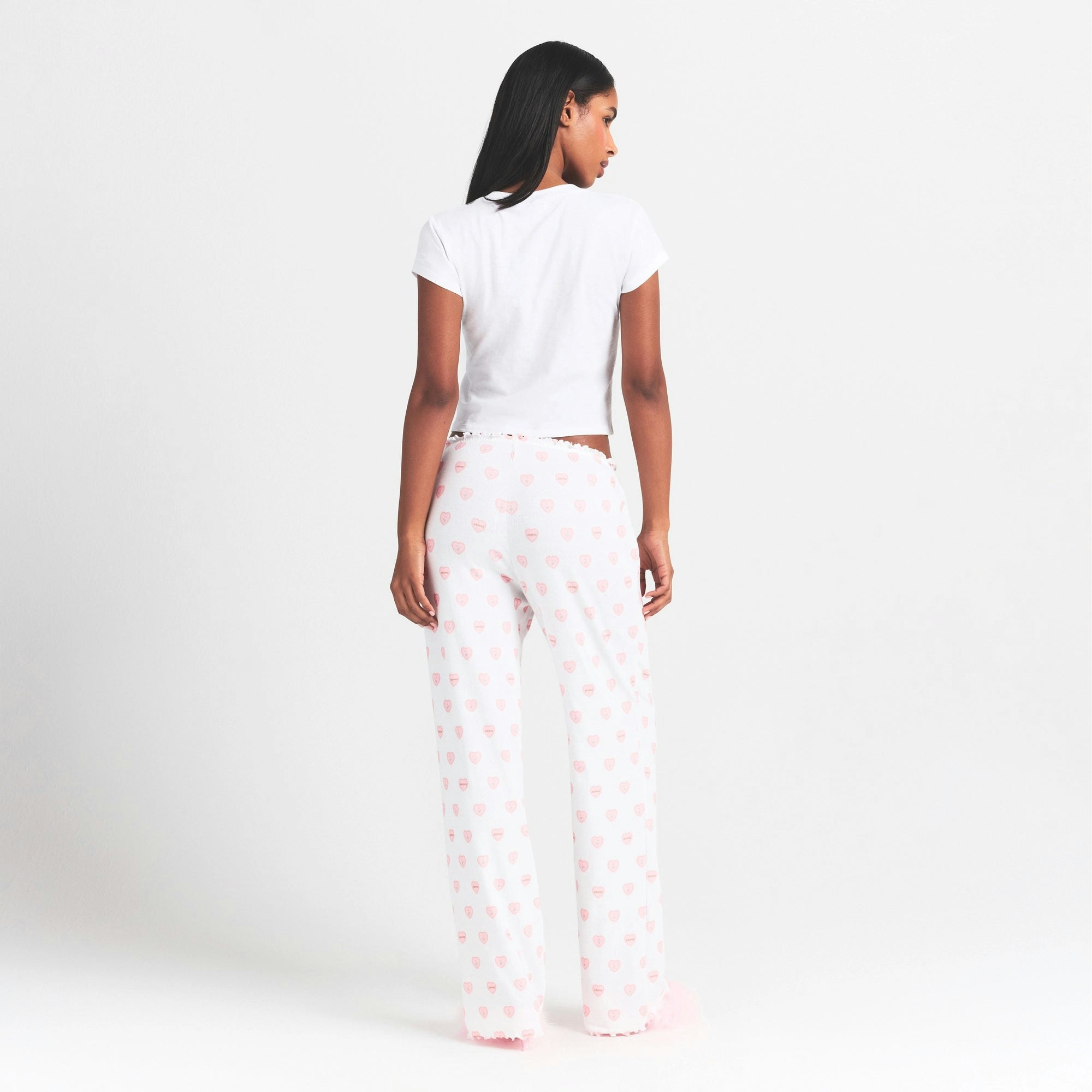 LOGO POINTELLE STRAIGHT LEG PANT | SNOW LACE HEARTS ON A MODEL FRONT VIEW @ | FOCUS: 0.0, 1.0, 0.9