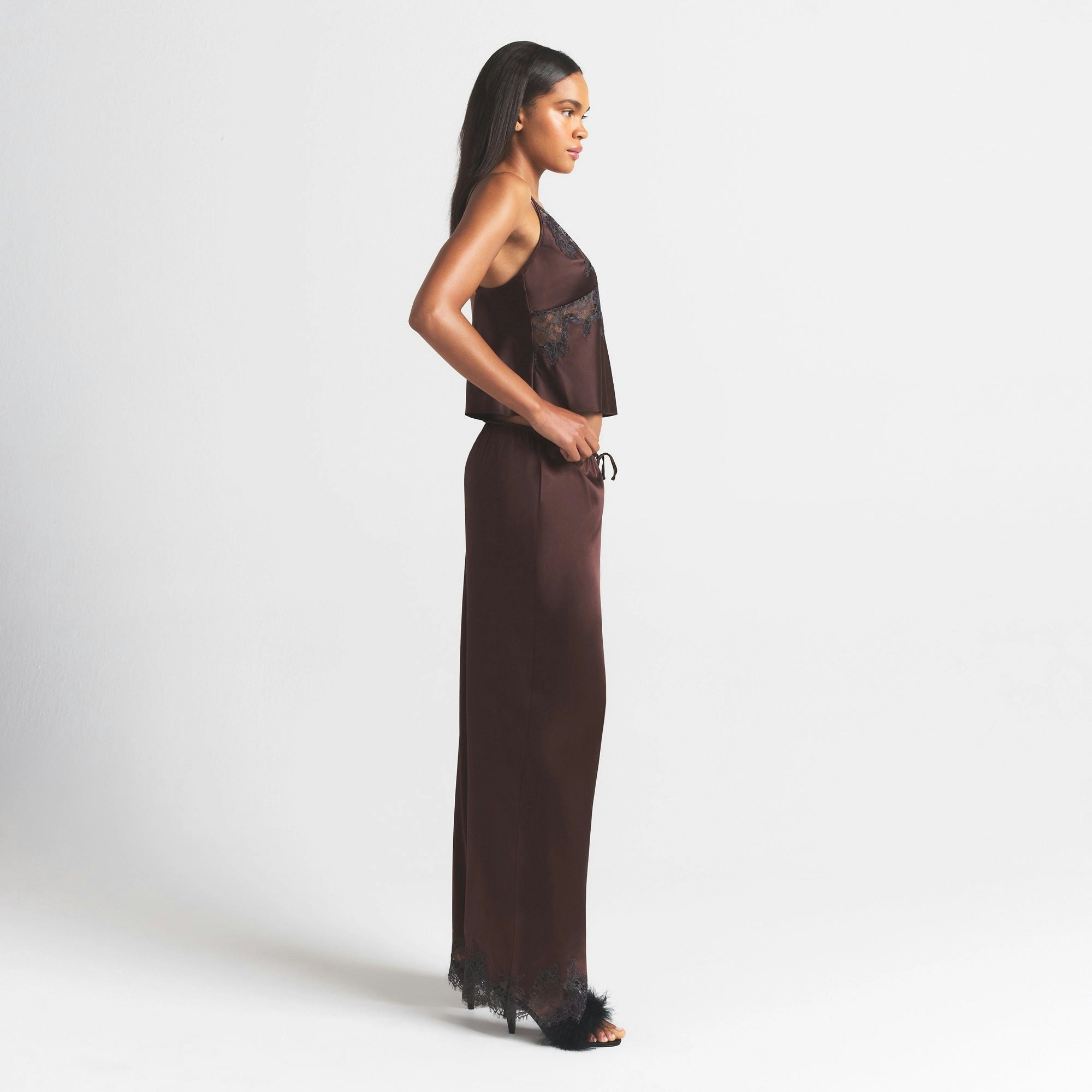 SILK LACE PANT | ESPRESSO CONTRAST ON A MODEL FRONT VIEW @ | FOCUS: 0.0, 1.0, 0.9