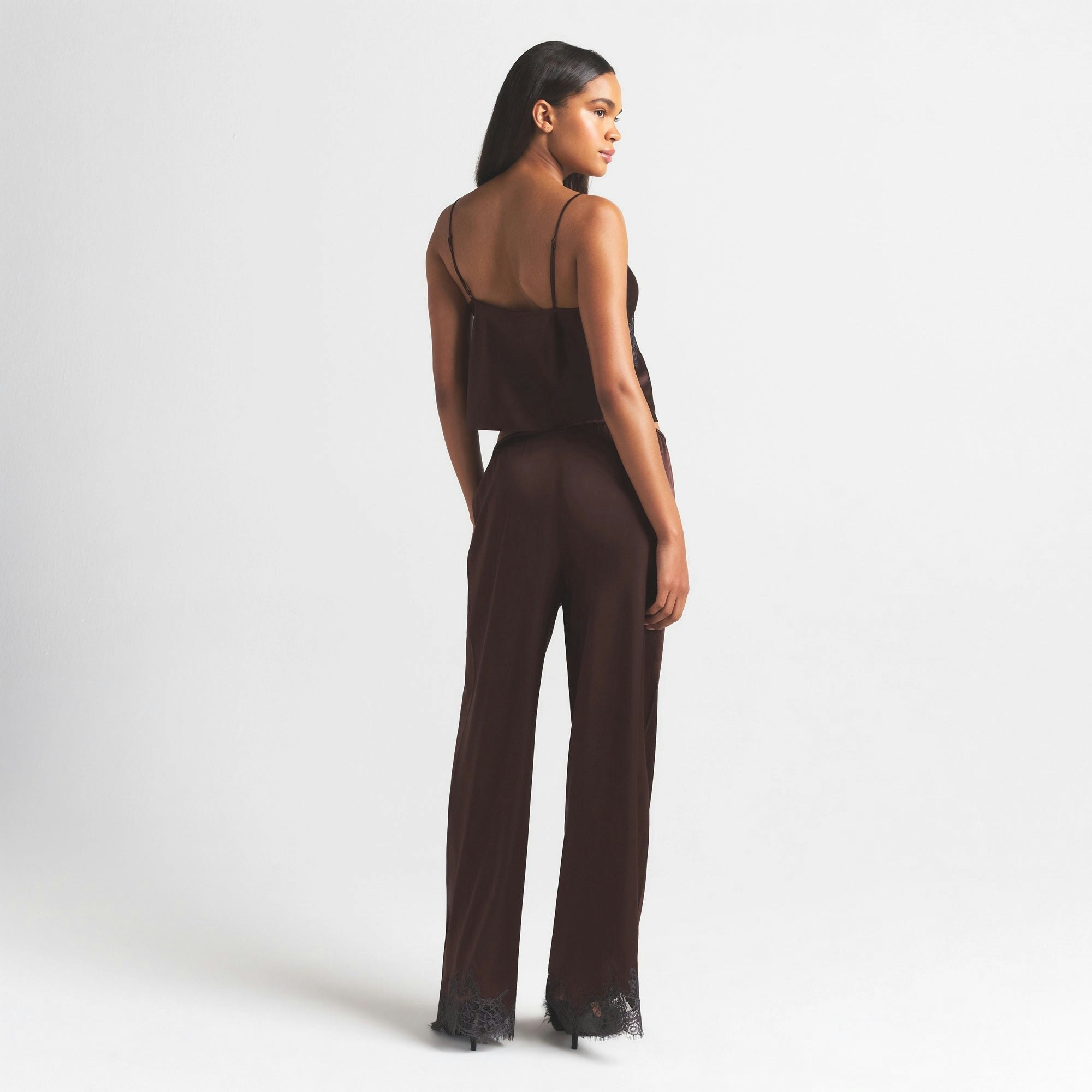 SILK LACE PANT | ESPRESSO CONTRAST ON A MODEL FRONT VIEW @ | FOCUS: 0.0, 1.0, 0.9