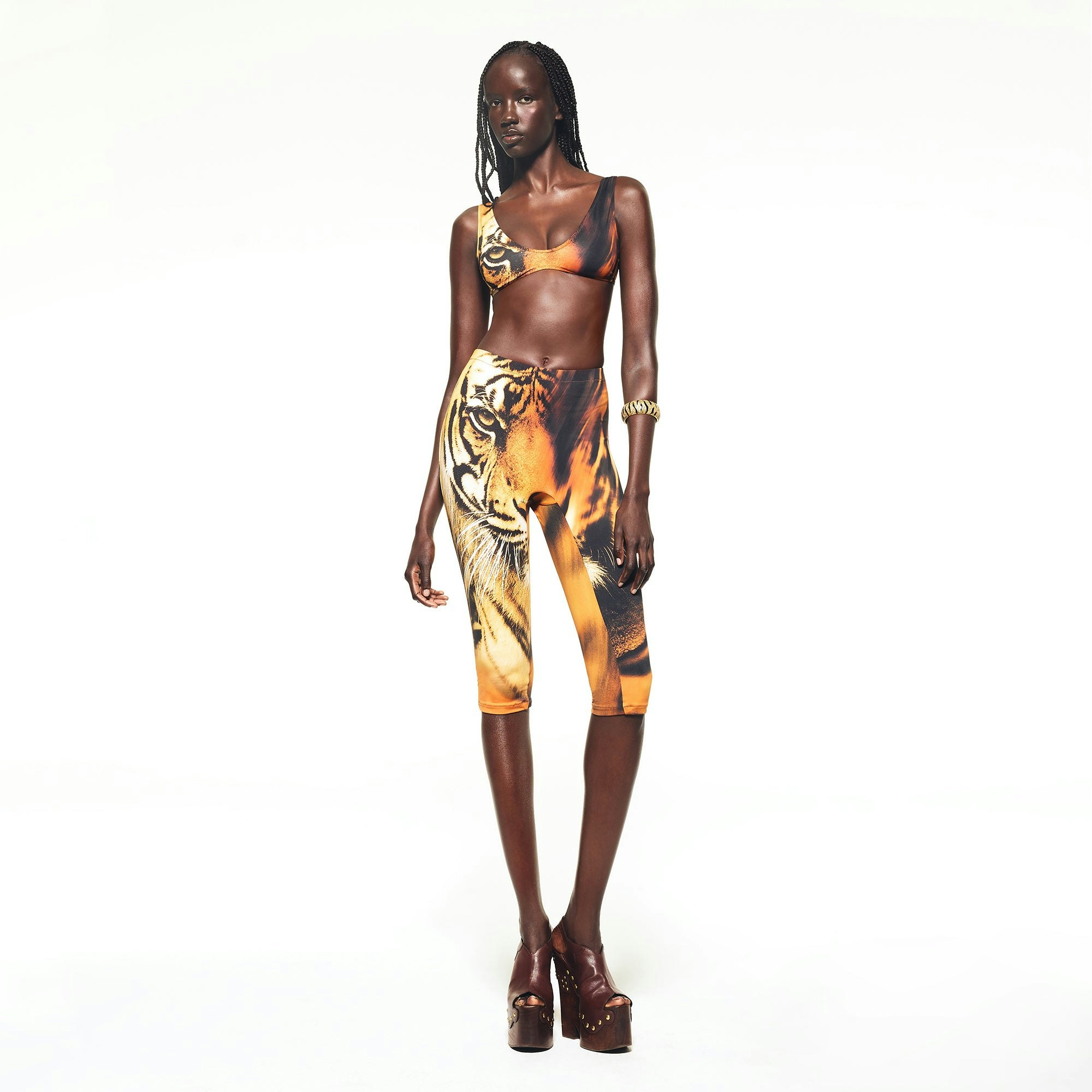 ROBERTO CAVALLI X SKIMS CAPRI | TIGER FACE PRINT ON A MODEL FRONT VIEW | FOCUS: 0.0, 1.0, 0.9