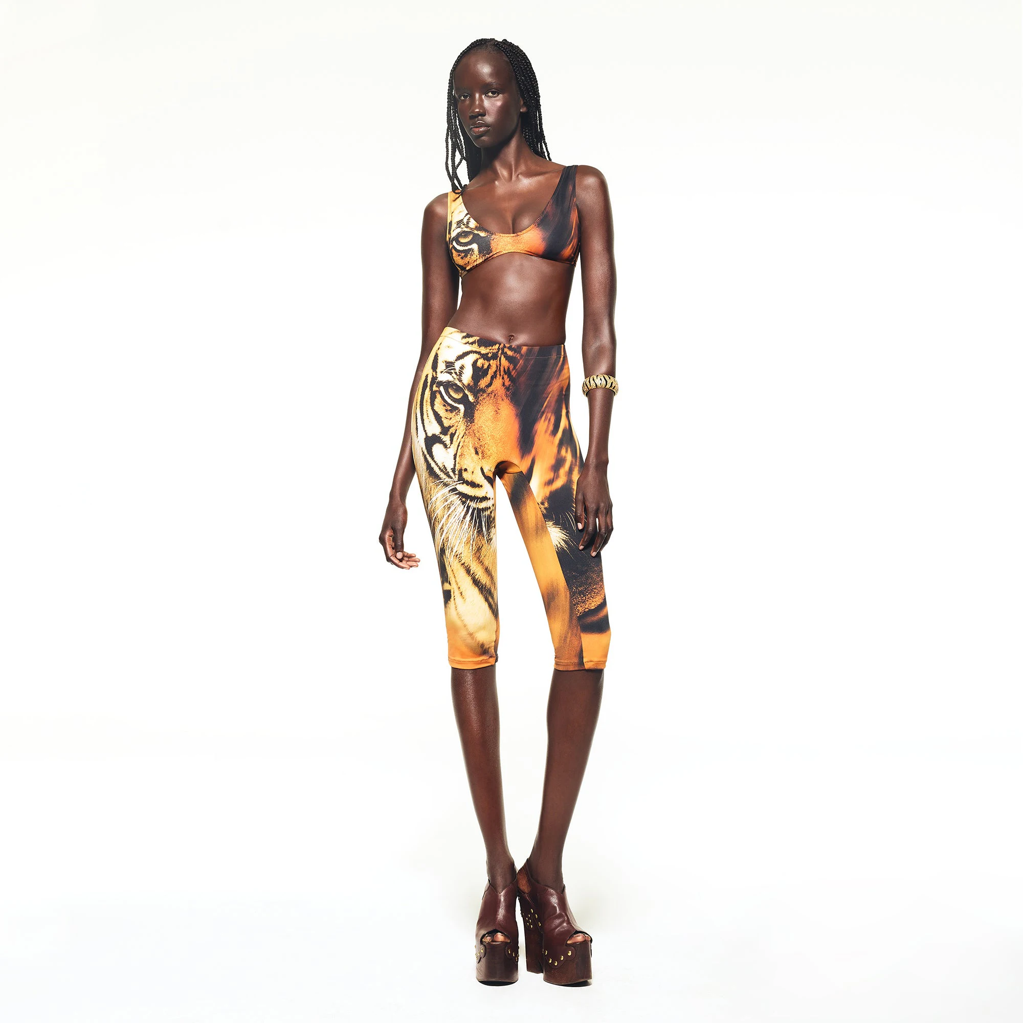 ROBERTO CAVALLI X SKIMS CAPRI | TIGER FACE PRINT ON A MODEL FRONT VIEW | FOCUS: 0.0, 1.0, 0.9