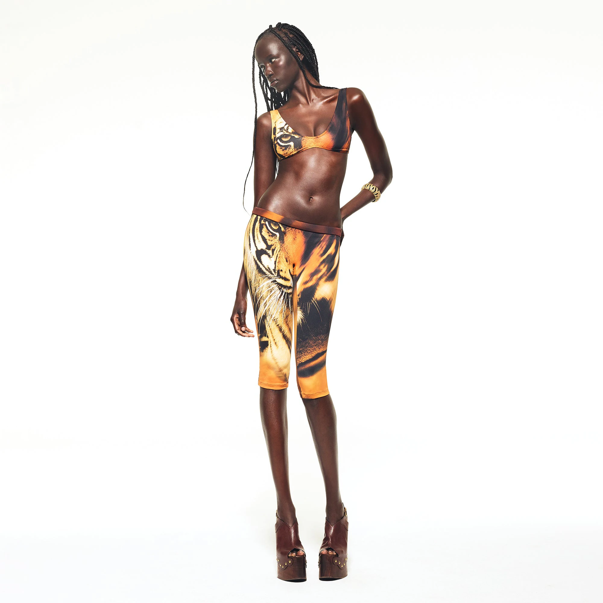 ROBERTO CAVALLI X SKIMS CAPRI | TIGER FACE PRINT ON A MODEL FRONT VIEW | FOCUS: 0.0, 1.0, 0.9