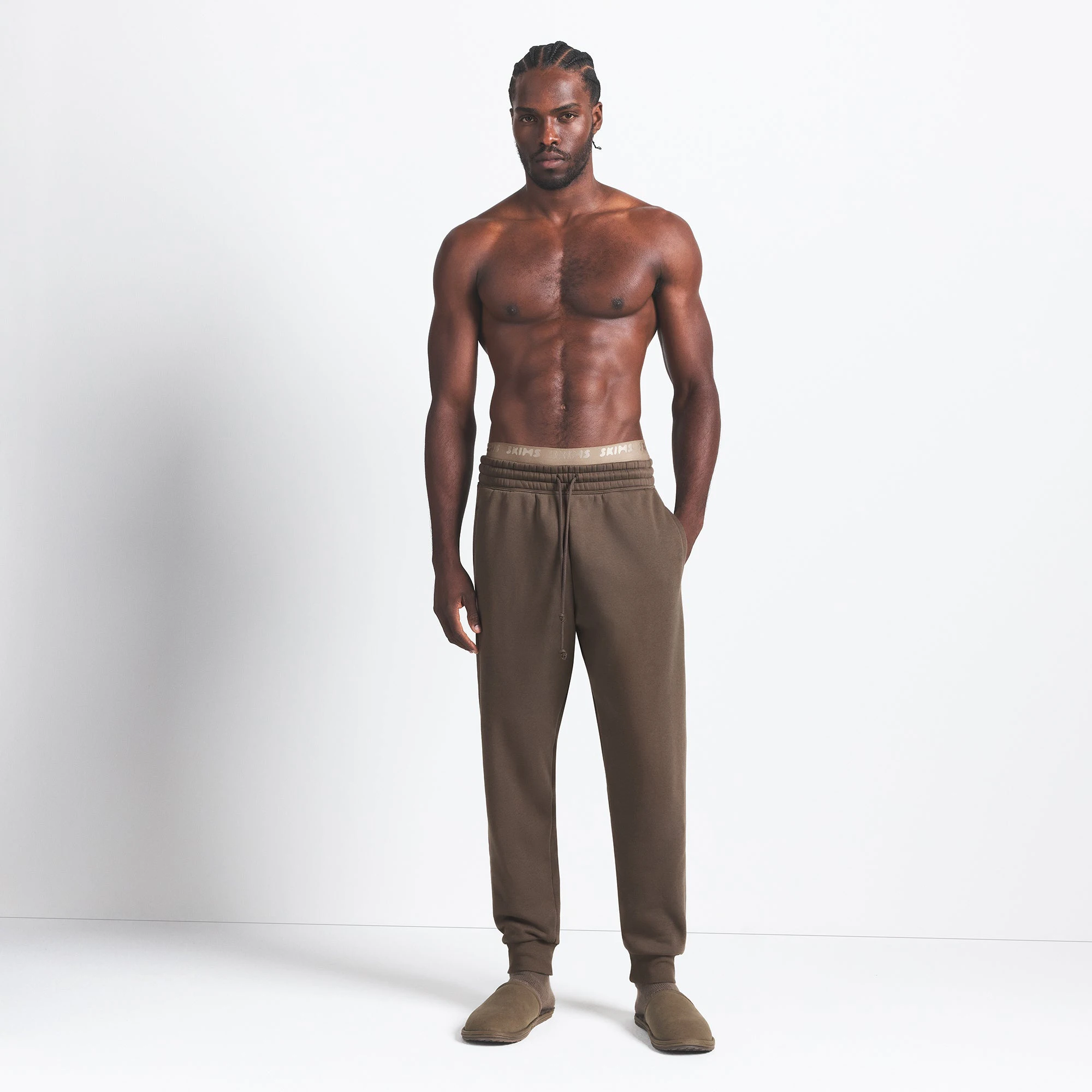 FLEECE LOUNGE MENS TAPERED JOGGER | DRIFTWOOD ON A MODEL FRONT VIEW @ | FOCUS: 0.9, 0.1, 0.7
