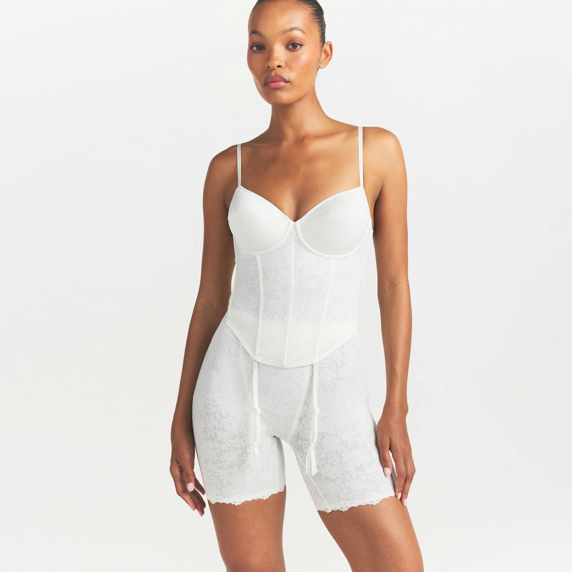 LACE SHAPEWEAR SHORT | IVORY ON A MODEL SIDE VIEW @ | FOCUS: 0.0, 1.0, 0.9