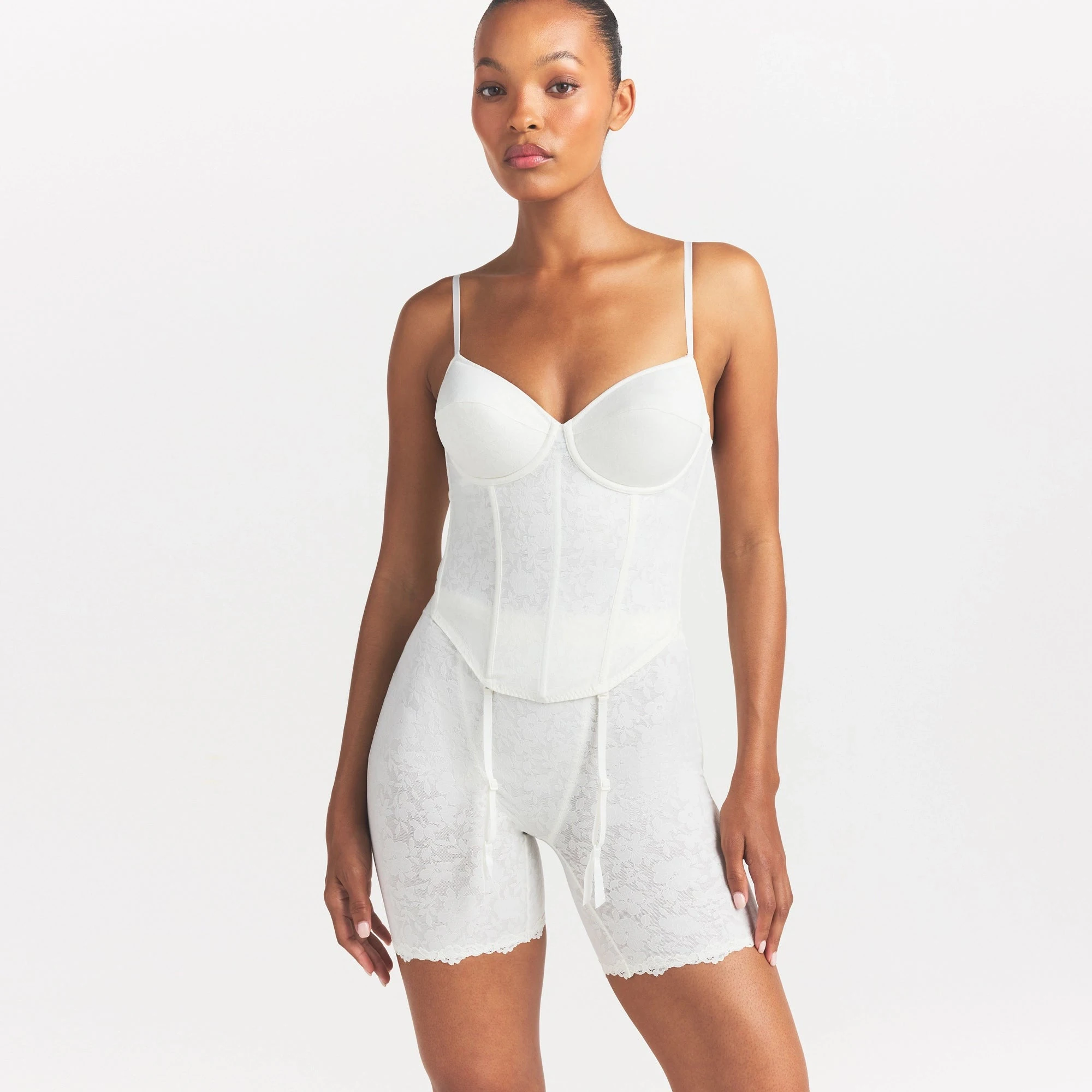 LACE SHAPEWEAR SHORT | IVORY ON A MODEL SIDE VIEW @