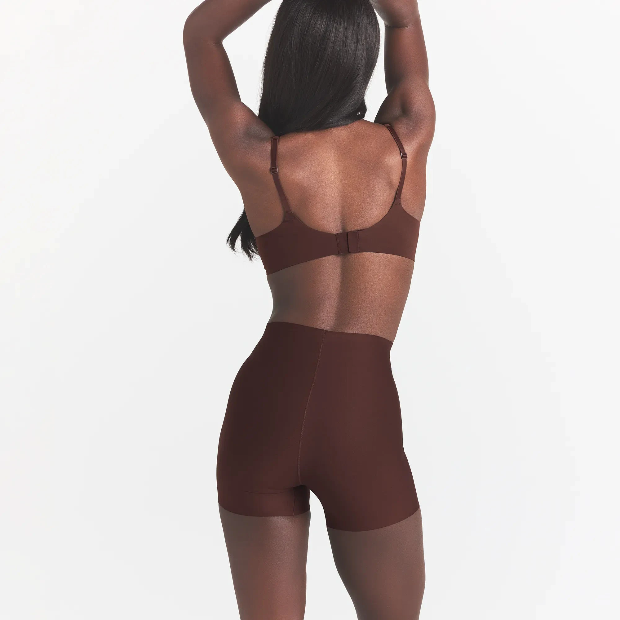 SKIMS BODY CORE SCULPT SHORTIE | COCOA ON A MODEL BACK VIEW @ | FOCUS: 0.0, 1.0, 0.9