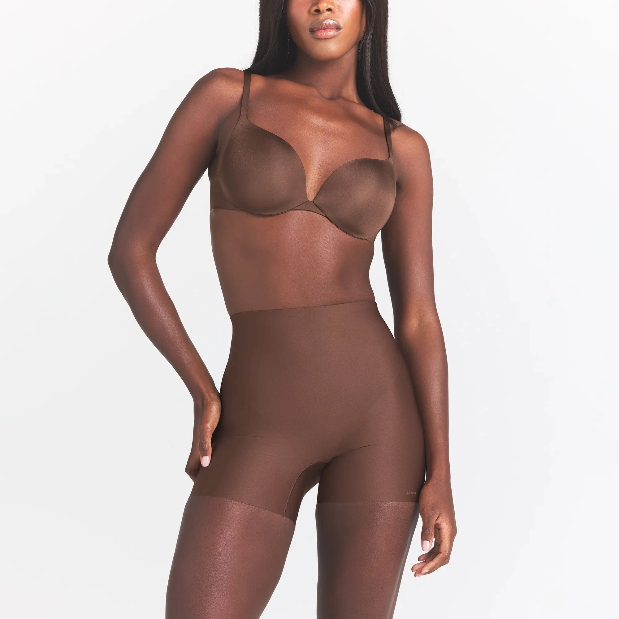 SKIMS BODY CORE SCULPT SHORTIE | JASPER ON A MODEL FRONT VIEW @ | FOCUS: 0.0, 1.0, 0.9