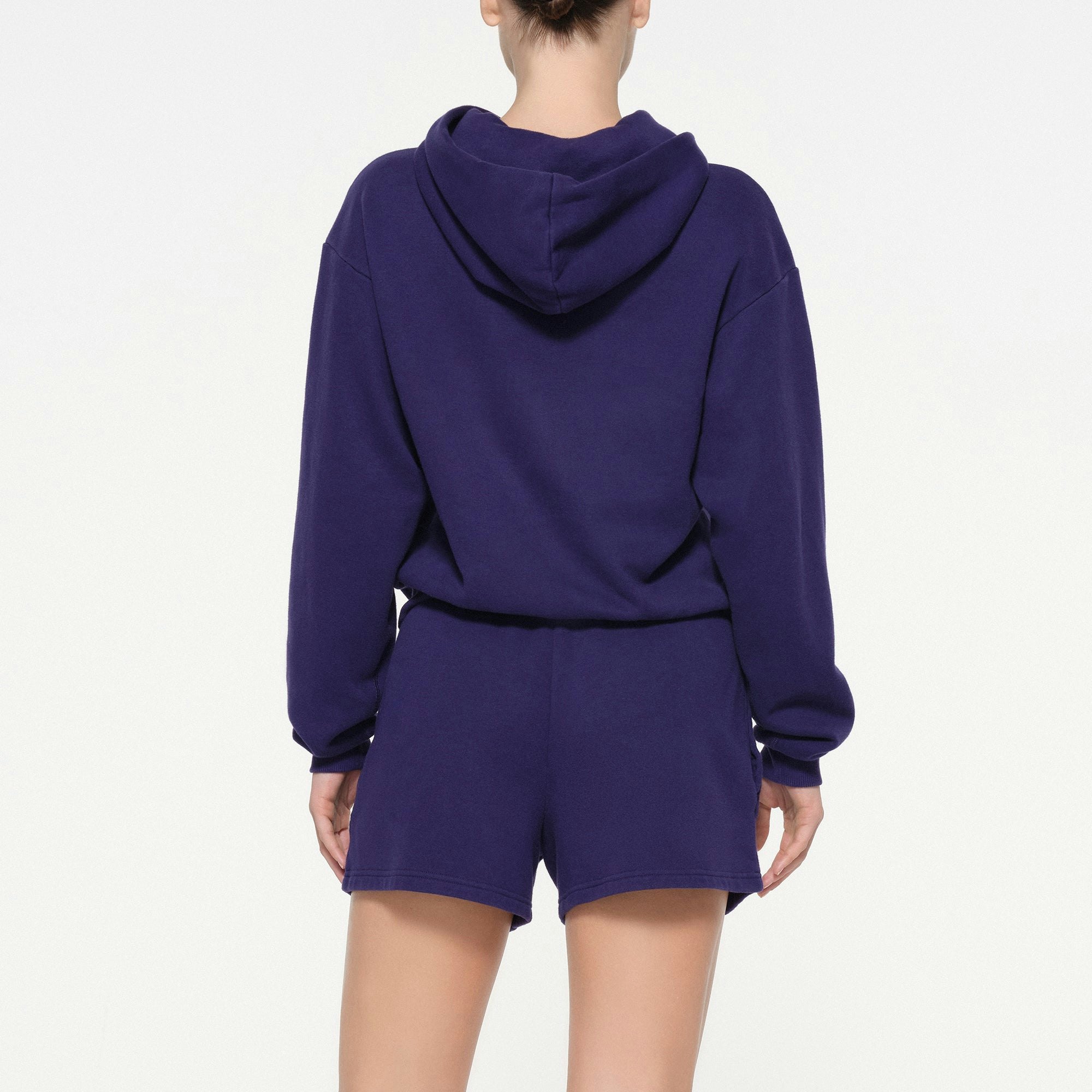 COTTON FLEECE CLASSIC SHORT | CONCORD ON A MODEL BACK VIEW