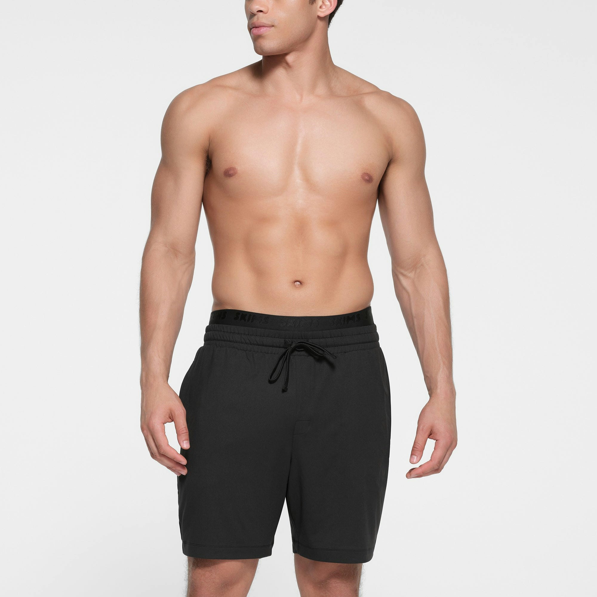 OUTDOOR JERSEY MENS CLASSIC SHORT | ONYX ON A MODEL FRONT VIEW