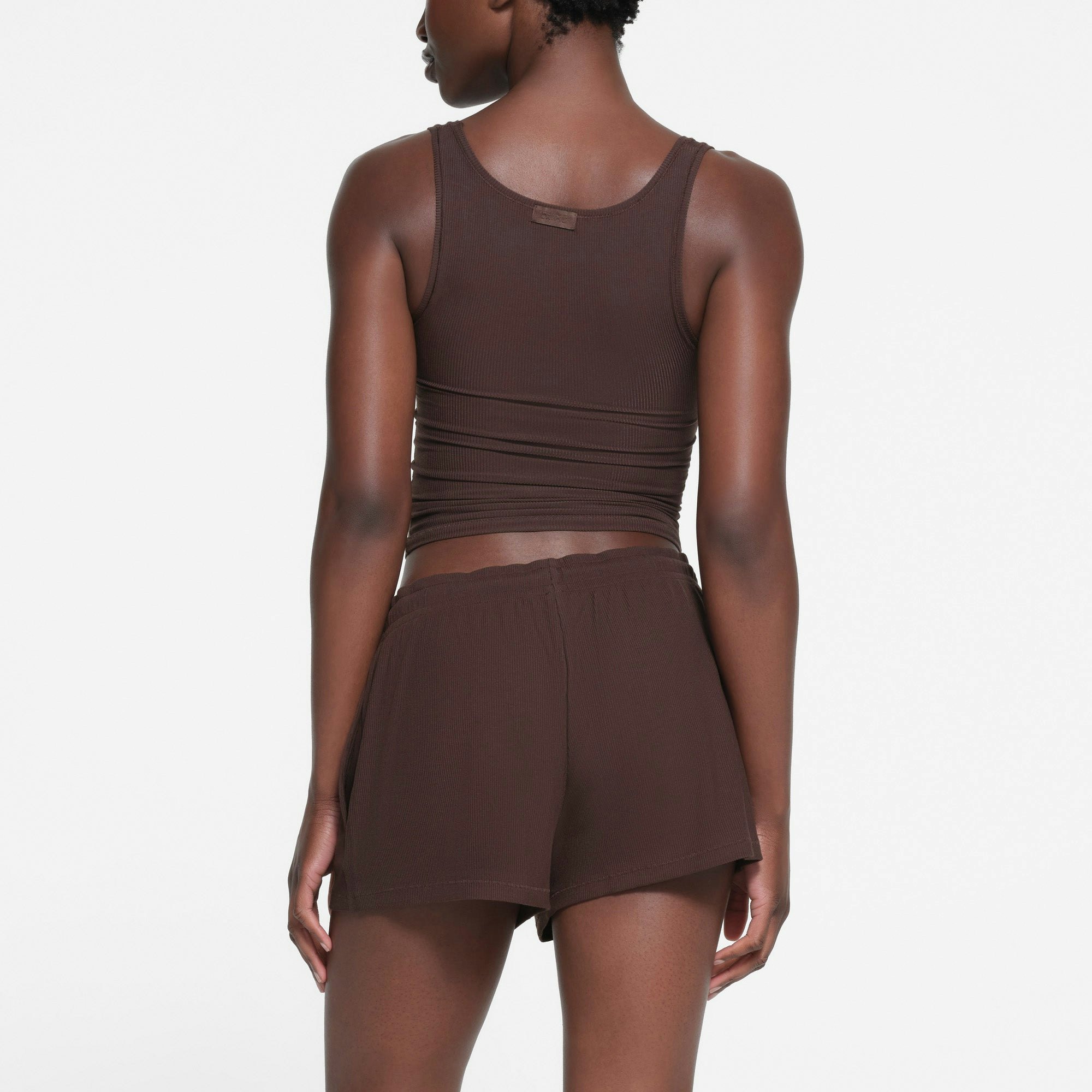 SOFT LOUNGE LOOSE SHORT | PHOENIX ON A MODEL BACK VIEW