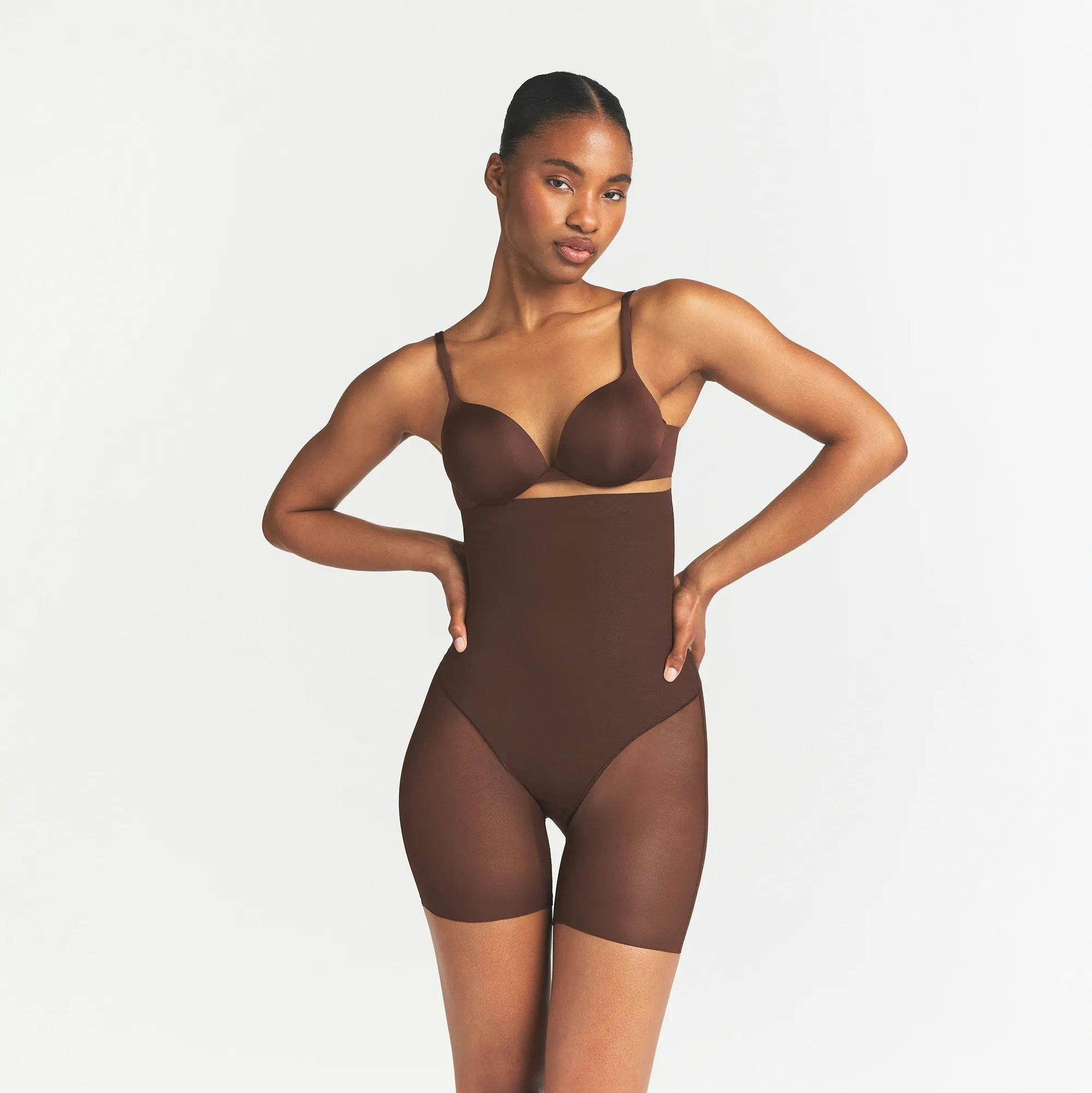 POWER MESH SHAPEWEAR CORE SCULPT HIGH-WAISTED MID THIGH SHORT | COCOA ON A MODEL FRONT VIEW @ | FOCUS: 0.0, 1.0, 0.9
