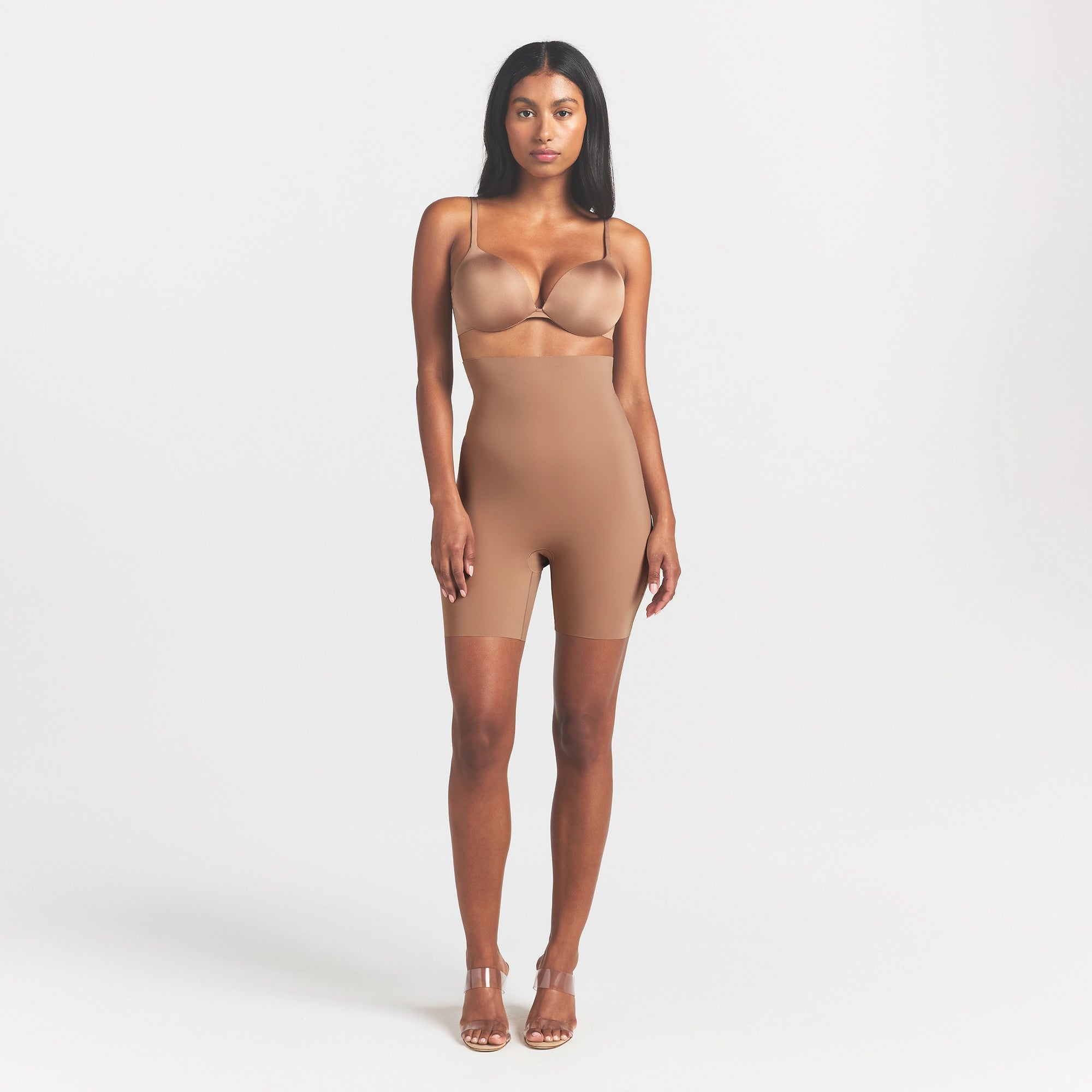 COOL SHAPEWEAR HIGH-WAISTED SHORT | SIENNA ON A MODEL FRONT VIEW @ | FOCUS: 0.0, 1.0, 0.9