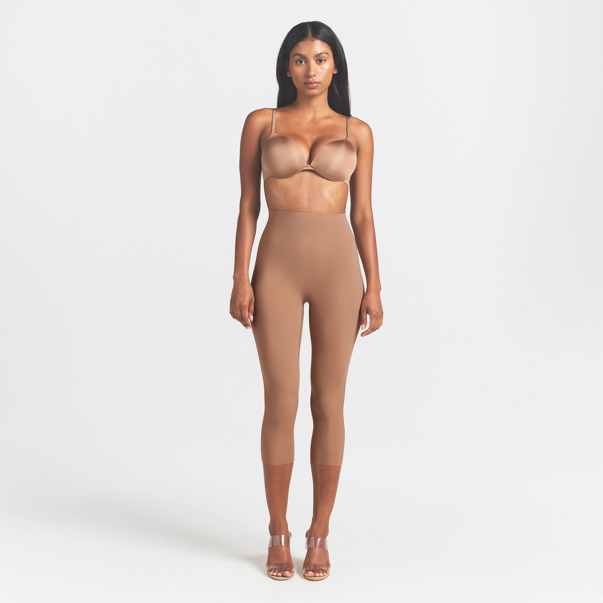 COOL SHAPEWEAR CAPRI | SIENNA ON A MODEL FRONT VIEW @ | FOCUS: 0.0, 1.0, 0.9
