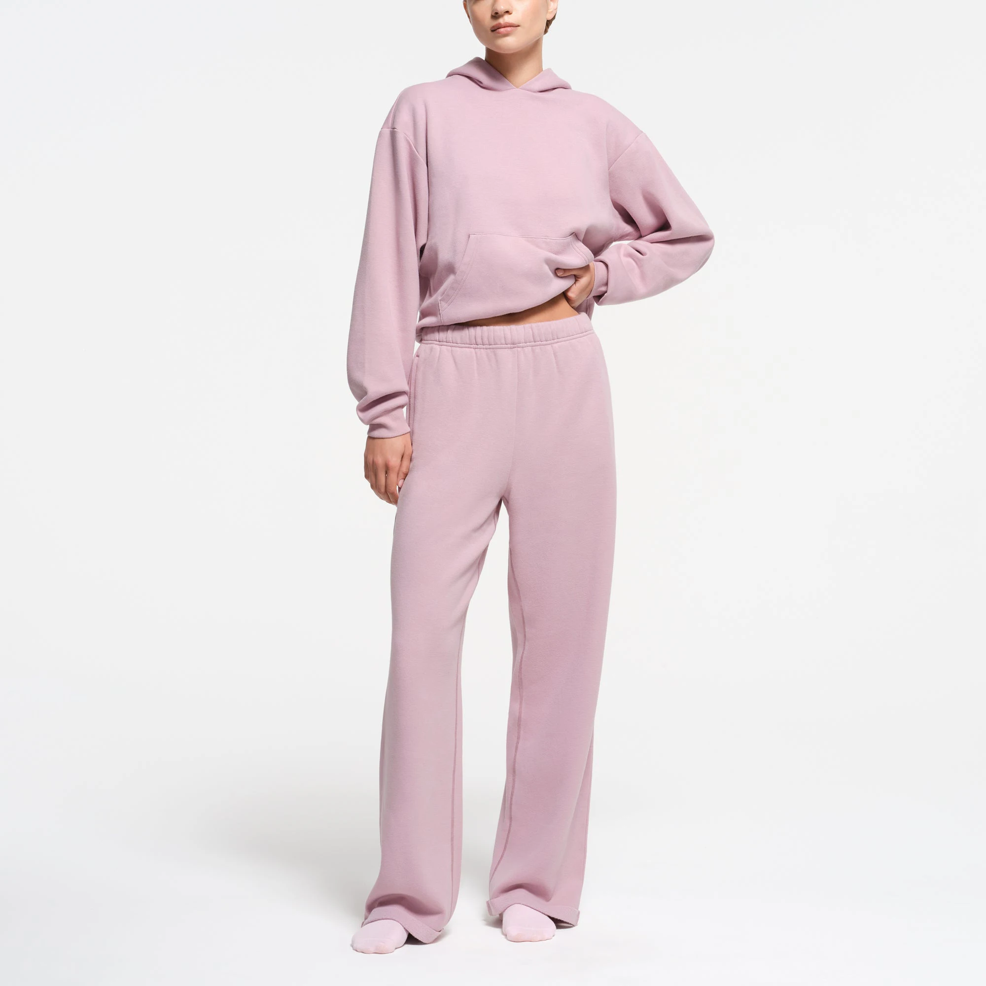 COTTON FLEECE CLASSIC STRAIGHT LEG PANT | DUSK ON A MODEL FRONT VIEW