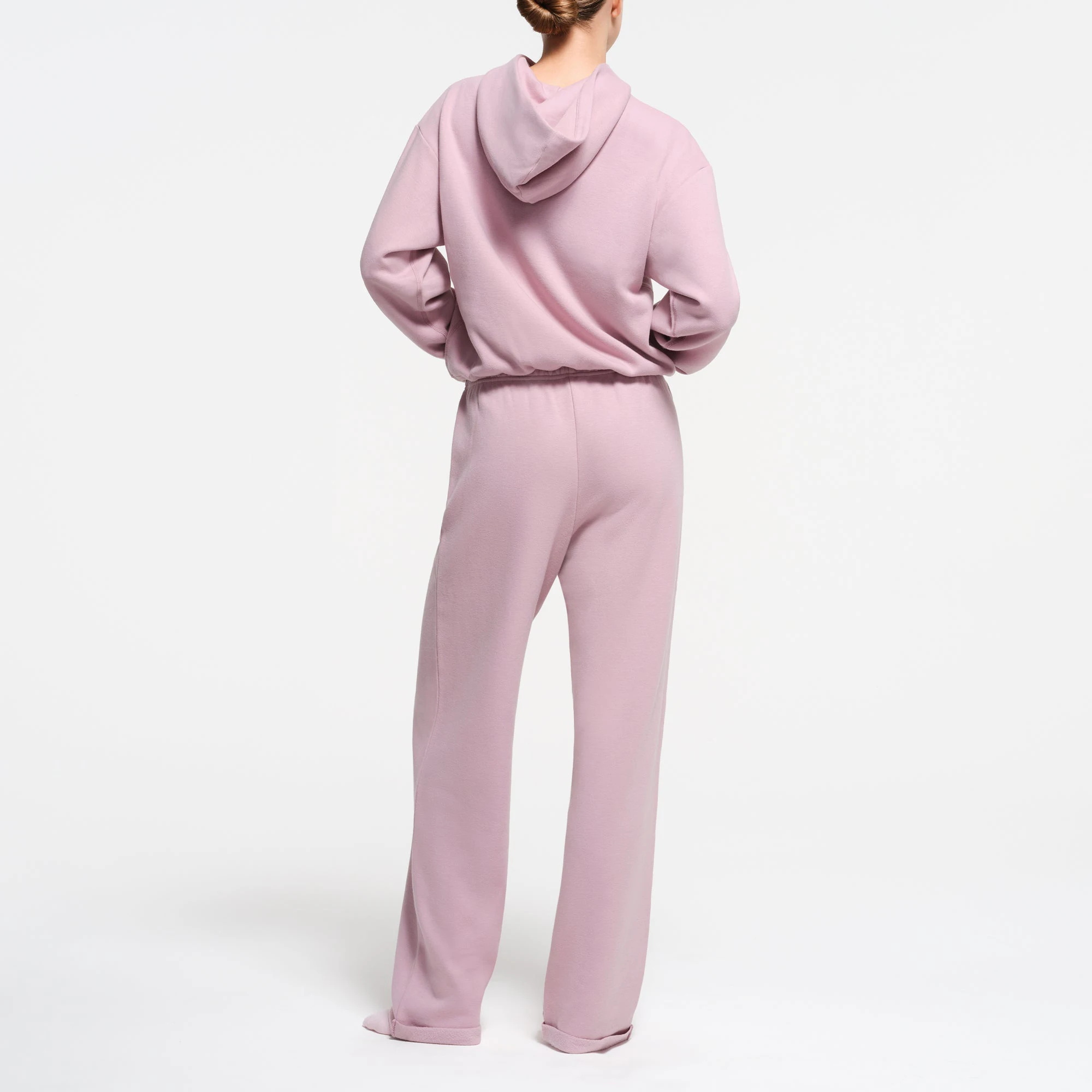 COTTON FLEECE CLASSIC STRAIGHT LEG PANT | DUSK ON A MODEL BACK VIEW