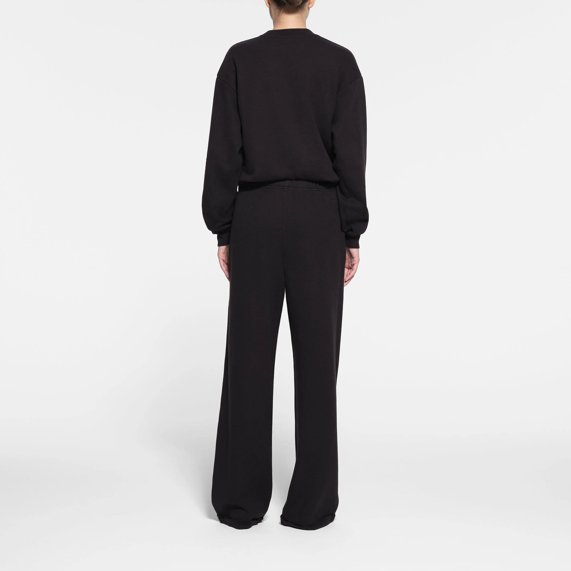 COTTON FLEECE CLASSIC PANT | ONYX ON A MODEL BACK VIEW