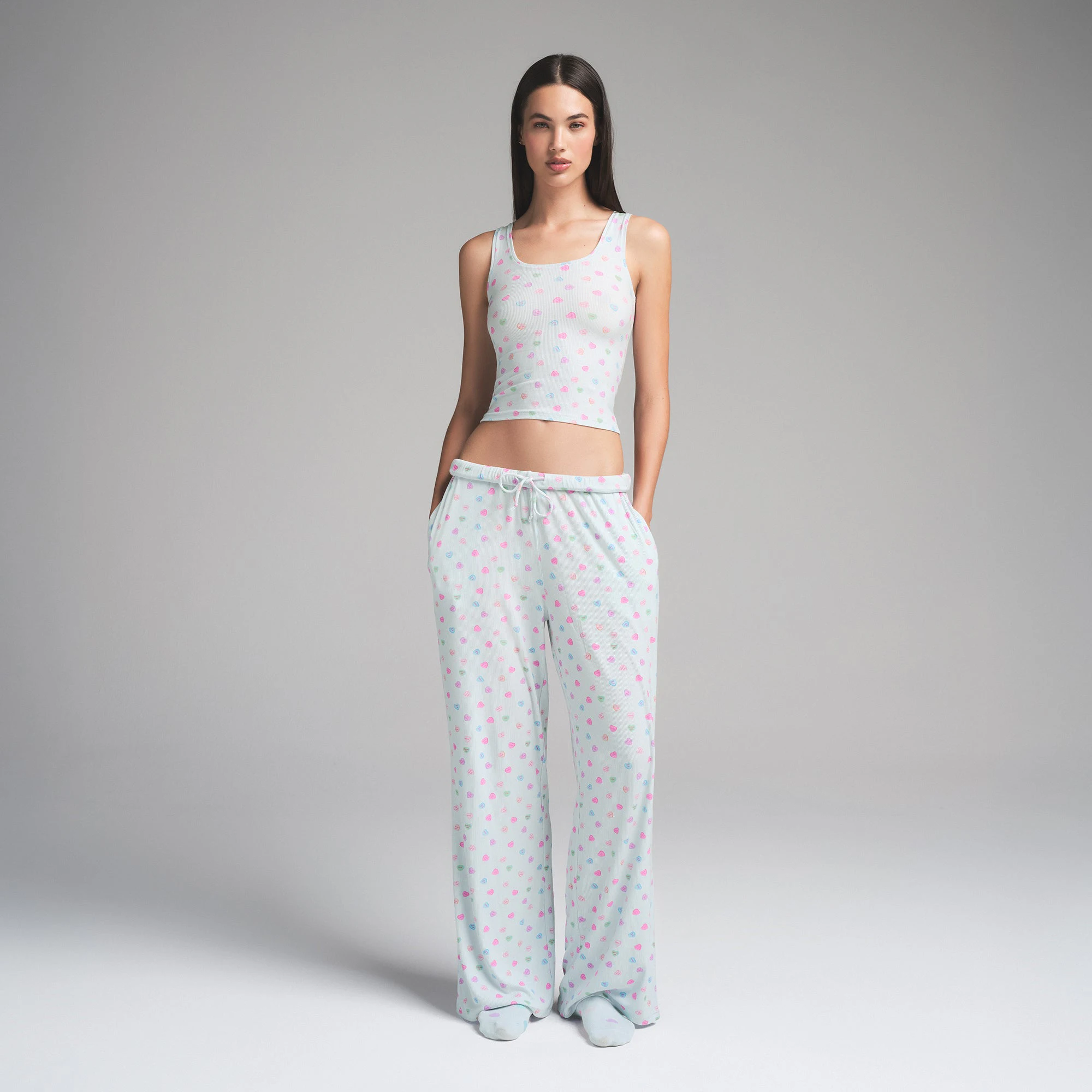 SOFT LOUNGE LOOSE PANT | CLOUD CANDY HEART PRINT ON A MODEL FRONT VIEW | FOCUS: 0.0, 1.0, 0.9