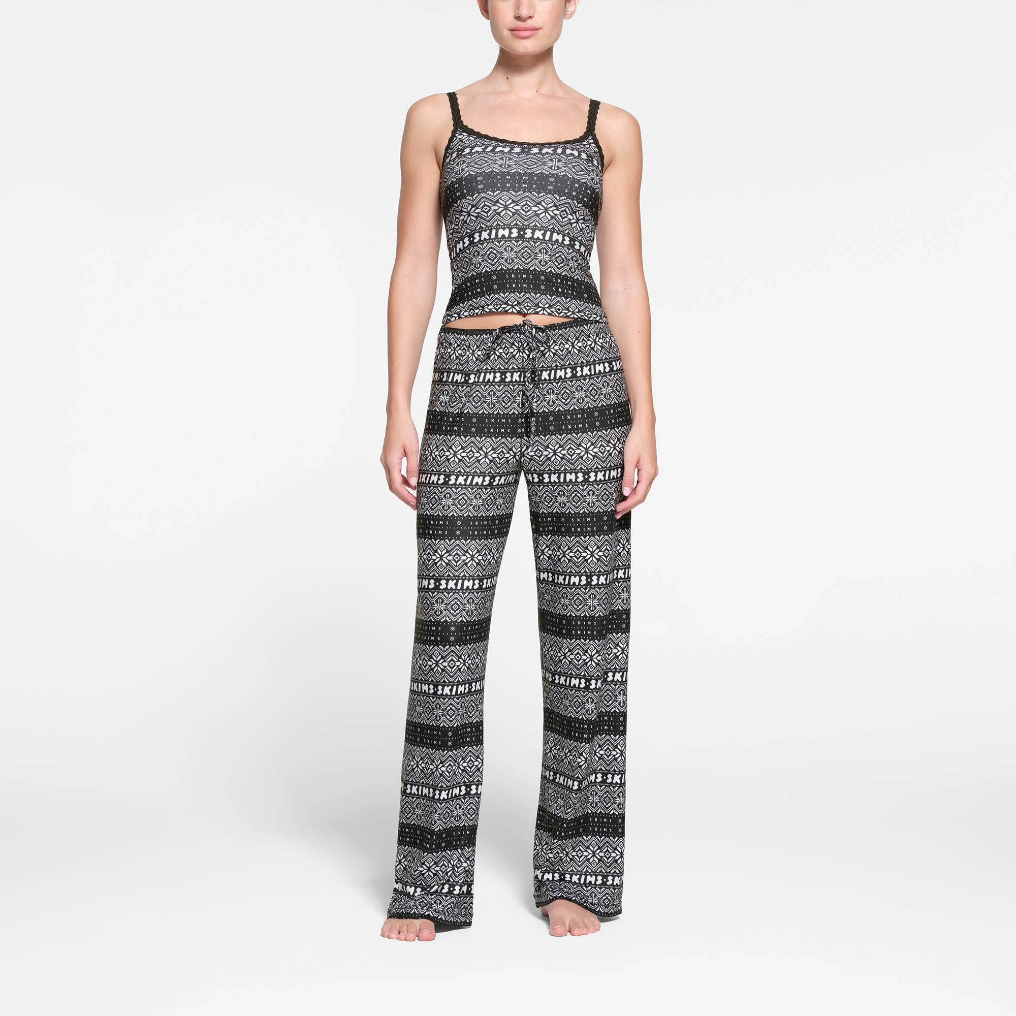 LOGO PLUSH POINTELLE STRAIGHT LEG PANT | ONYX FAIR ISLE ON A MODEL FRONT VIEW