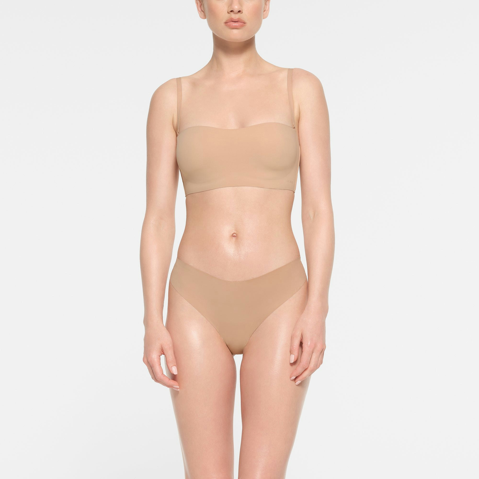 NAKED BANDEAU | CLAY ON A MODEL FRONT VIEW
