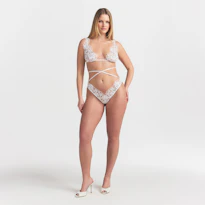 PLUNGE BRALETTE