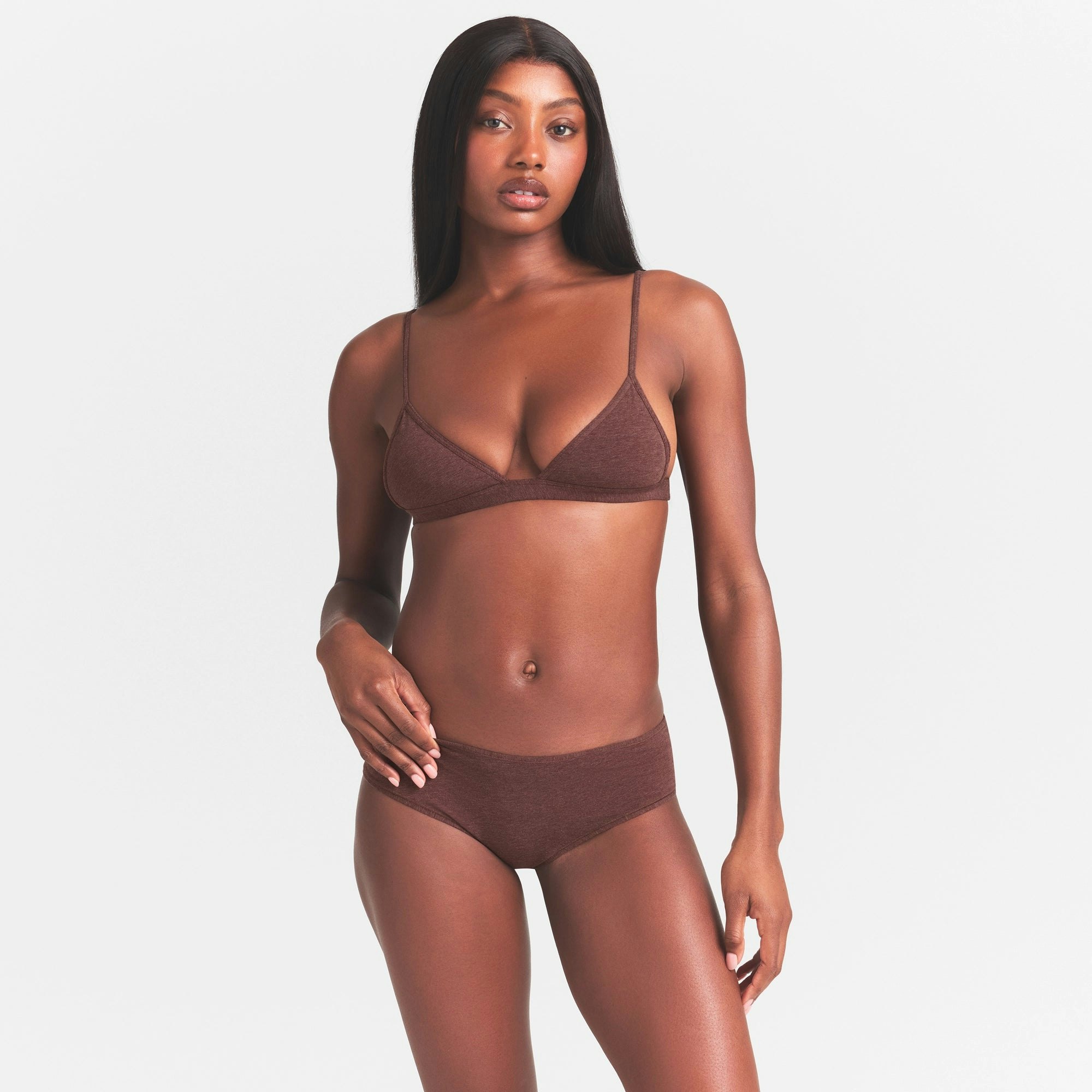 EVERYDAY COTTON TRIANGLE BRALETTE | COCOA HEATHER ON A MODEL SIDE VIEW @ | FOCUS: 0.0, 1.0, 0.9