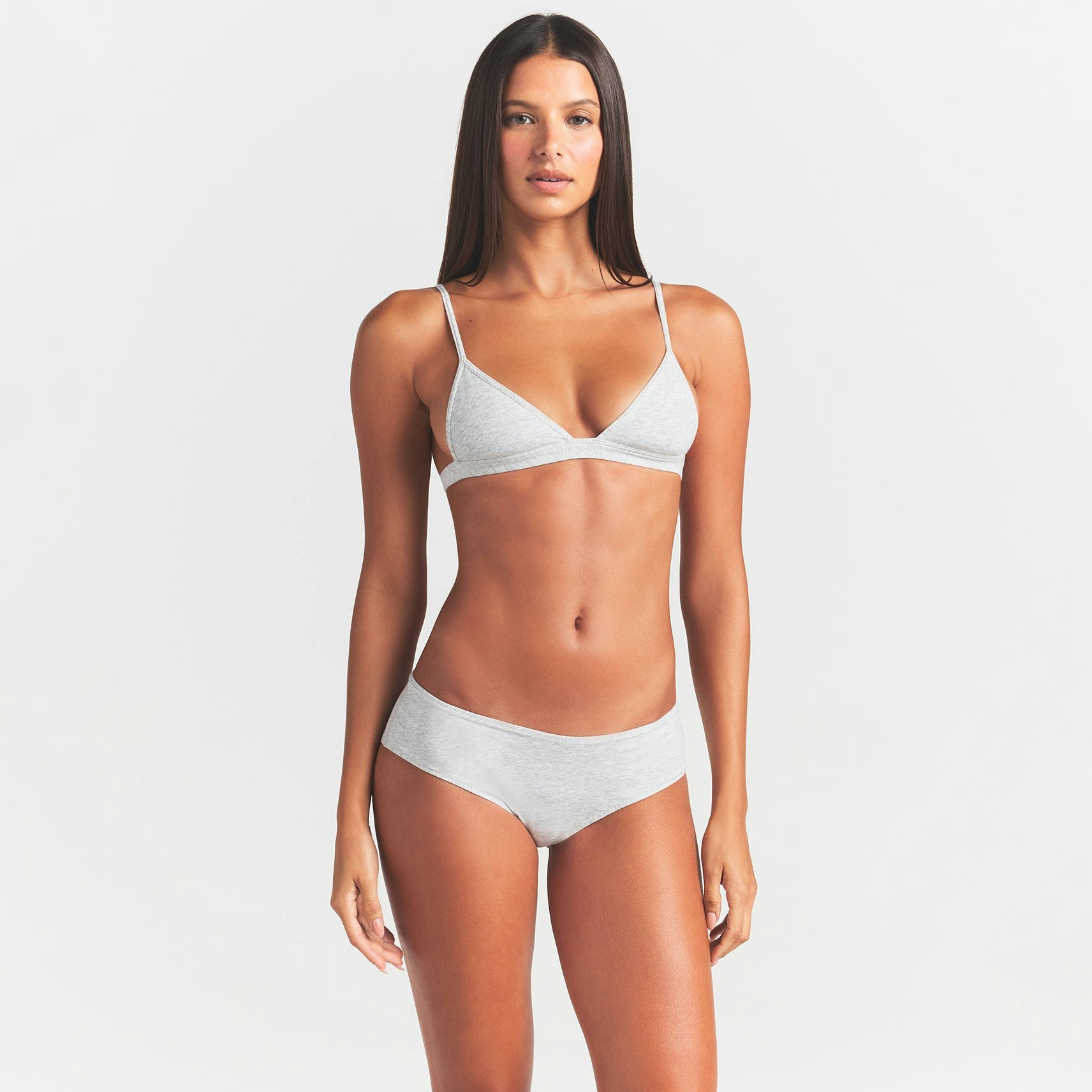 EVERYDAY COTTON TRIANGLE BRALETTE | LIGHT HEATHER GREY ON A MODEL FRONT VIEW @ | FOCUS: 0.0, 1.0, 0.9