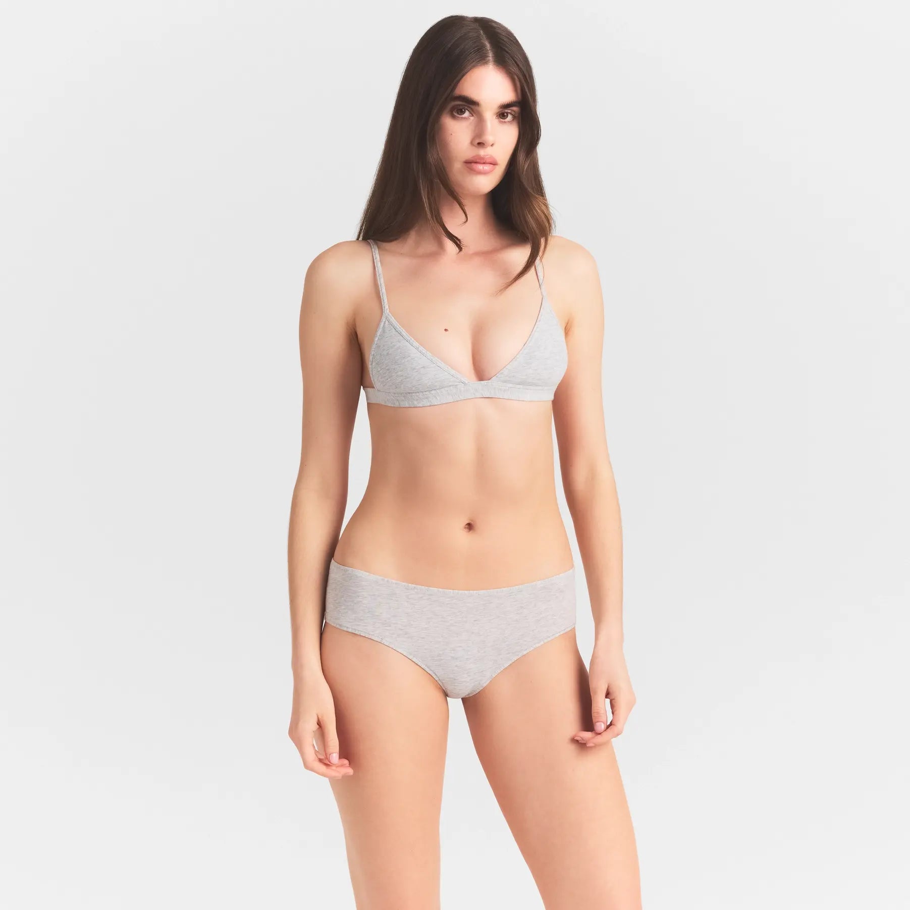 EVERYDAY COTTON TRIANGLE BRALETTE | LIGHT HEATHER GREY ON A MODEL SIDE  VIEW @ | FOCUS: 0.0, 1.0, 0.9