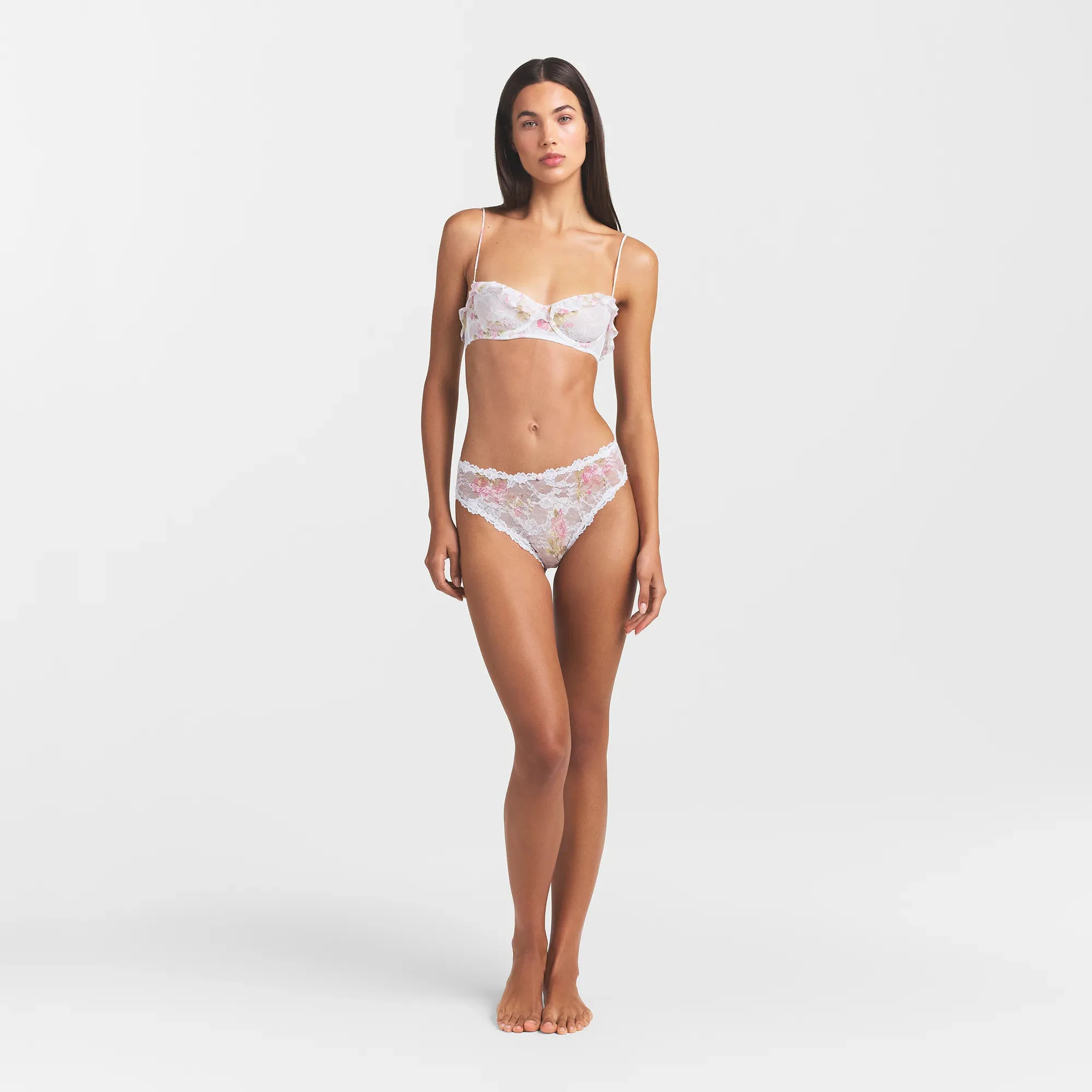 STRETCH LACE RUFFLE UNLINED BRA | SNOW VINTAGE FLORAL PRINT ON A MODEL FRONT VIEW