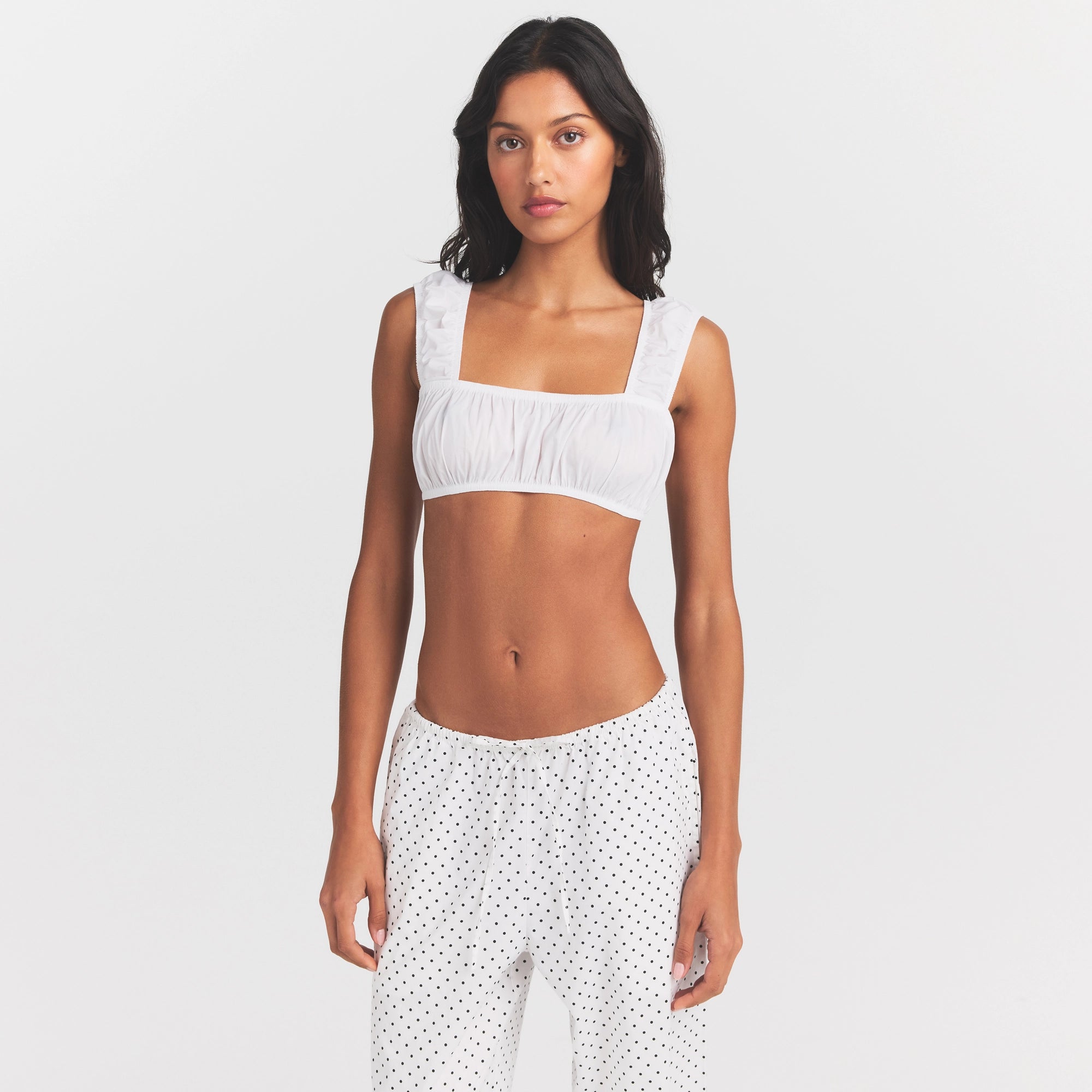 COTTON POPLIN BRALETTE | SNOW ON A MODEL SIDE VIEW @ | FOCUS: 0.0, 1.0, 0.9