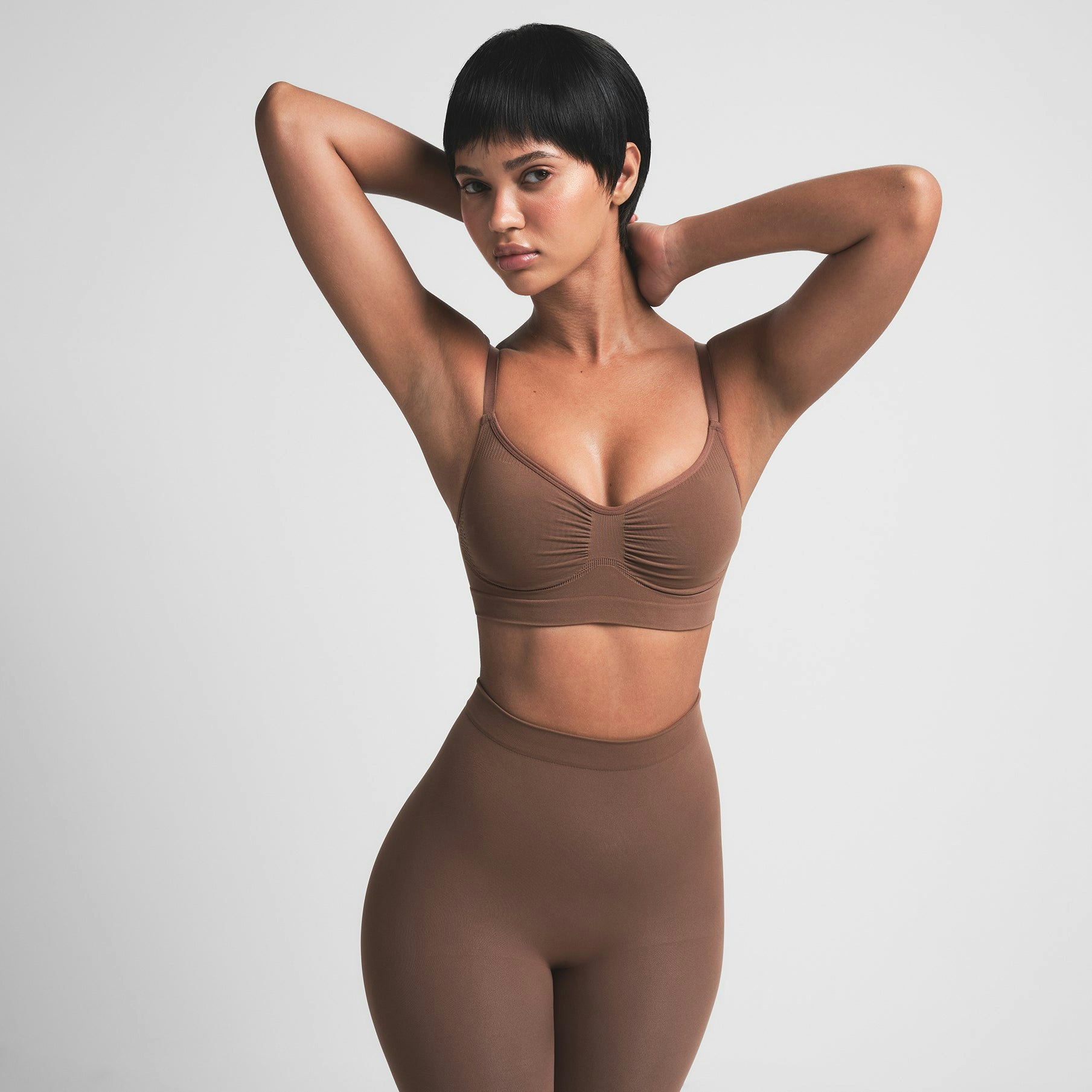 SEAMLESS SCULPT BRALETTE | JASPER ON A MODEL FRONT VIEW | FOCUS: 0.0, 1.0, 0.9