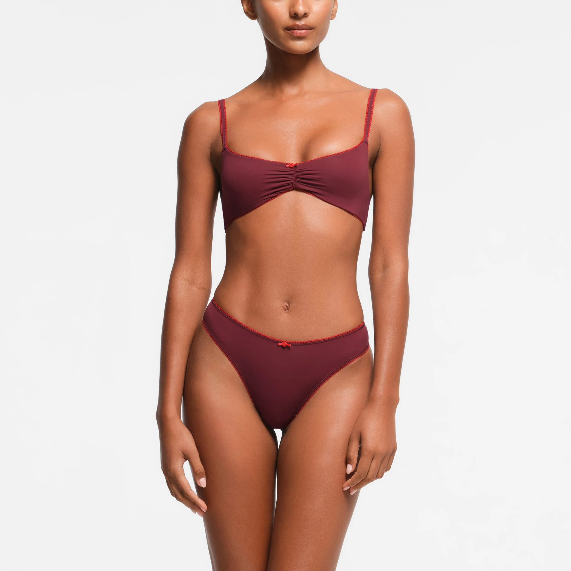 FITS EVERYBODY PICOT TRIM SKIMPY SCOOP BRALETTE | WINE CONTRAST ON A MODEL FRONT VIEW